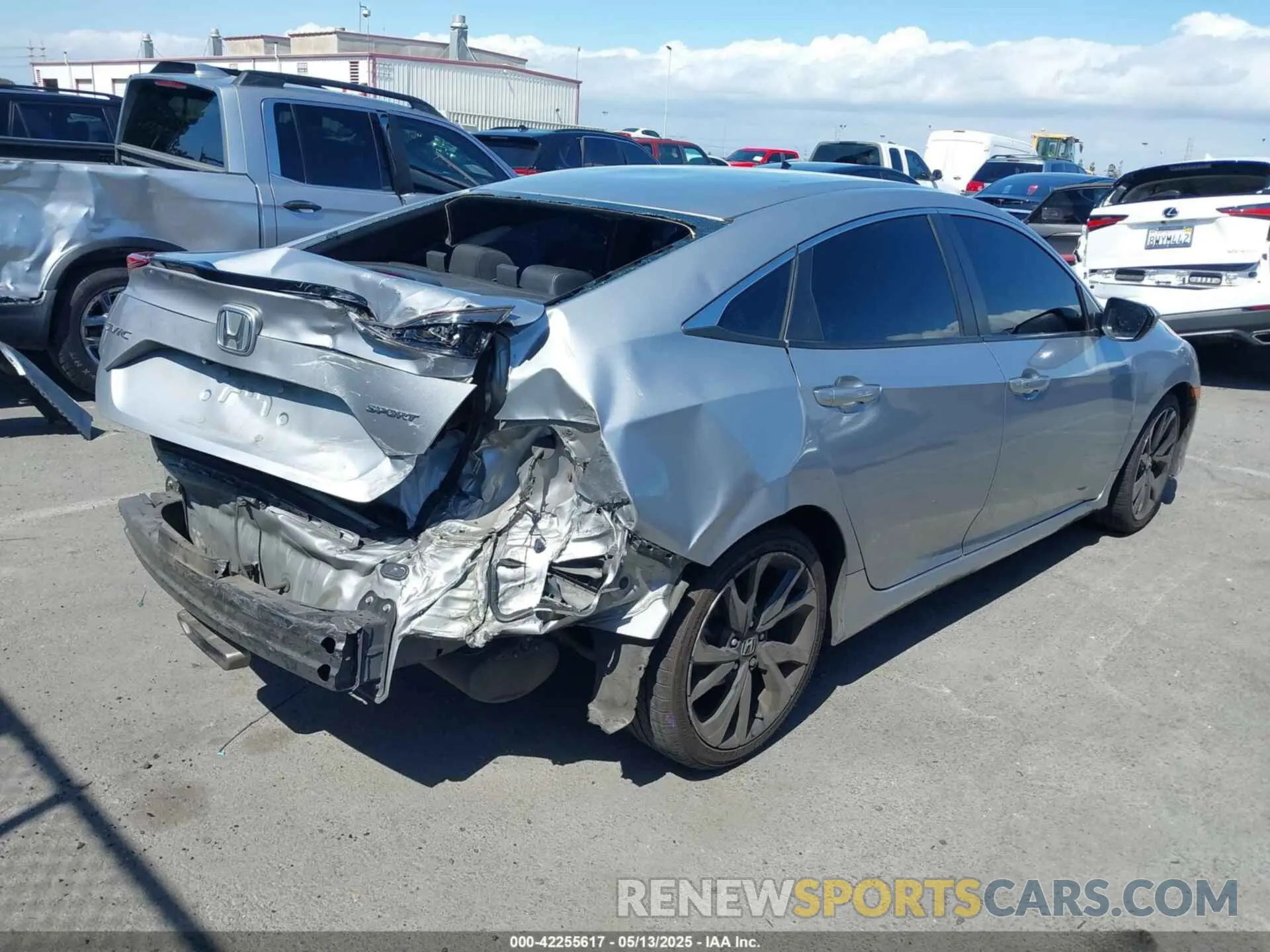 4 fotografías del automóvil dañado 2HGFC2F80KH600754 HONDA CIVIC 2019