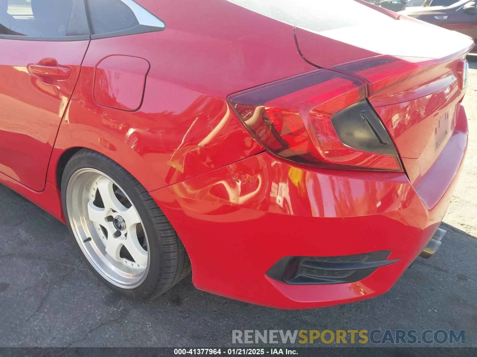 12 fotografías del automóvil dañado 2HGFC2F81KH538037 HONDA CIVIC 2019