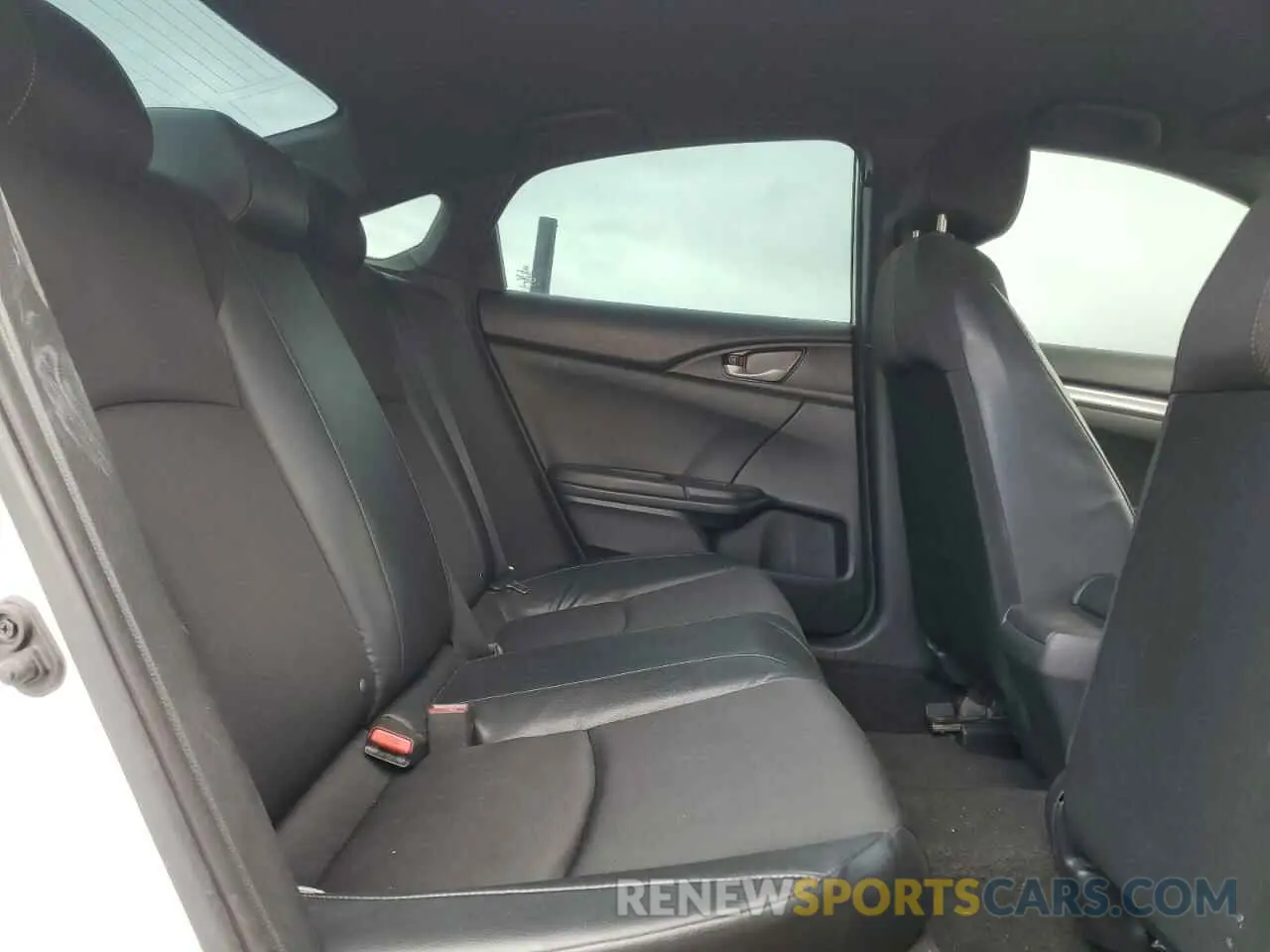 10 fotografías del automóvil dañado 2HGFC2F81KH542637 HONDA CIVIC 2019