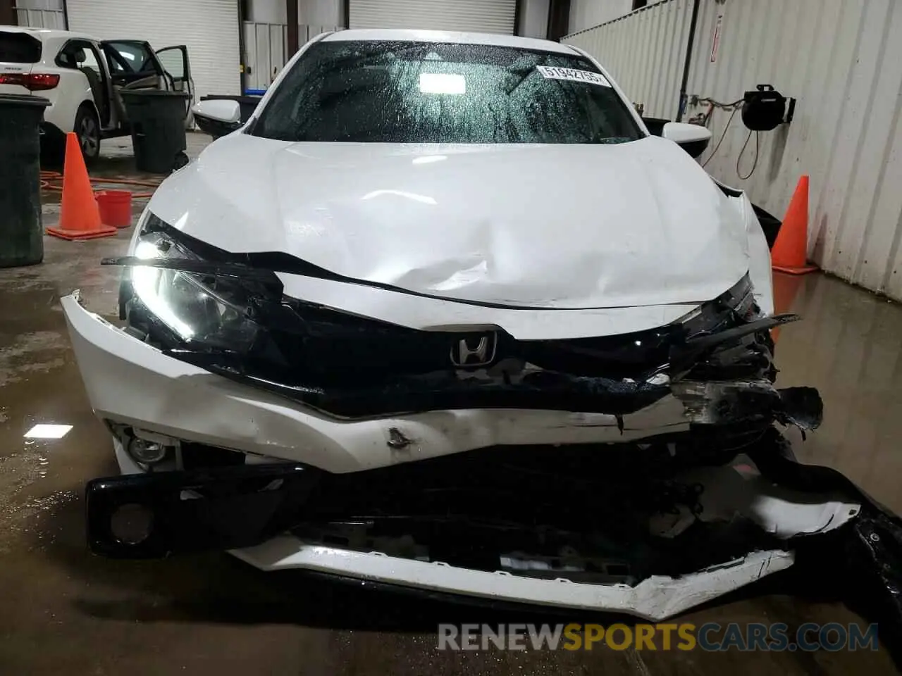 5 fotografías del automóvil dañado 2HGFC2F81KH594141 HONDA CIVIC 2019