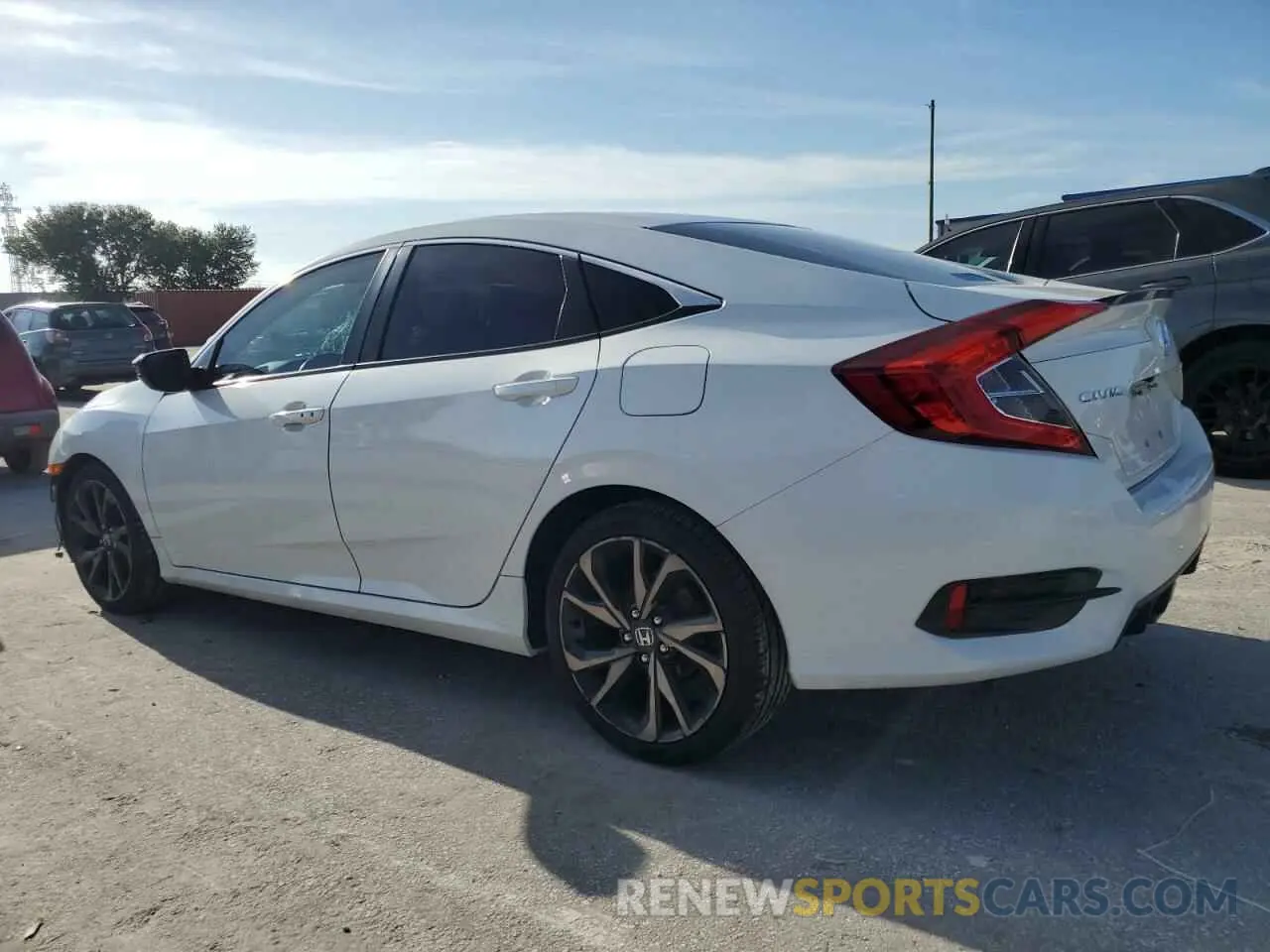 2 fotografías del automóvil dañado 2HGFC2F83KH545068 HONDA CIVIC 2019
