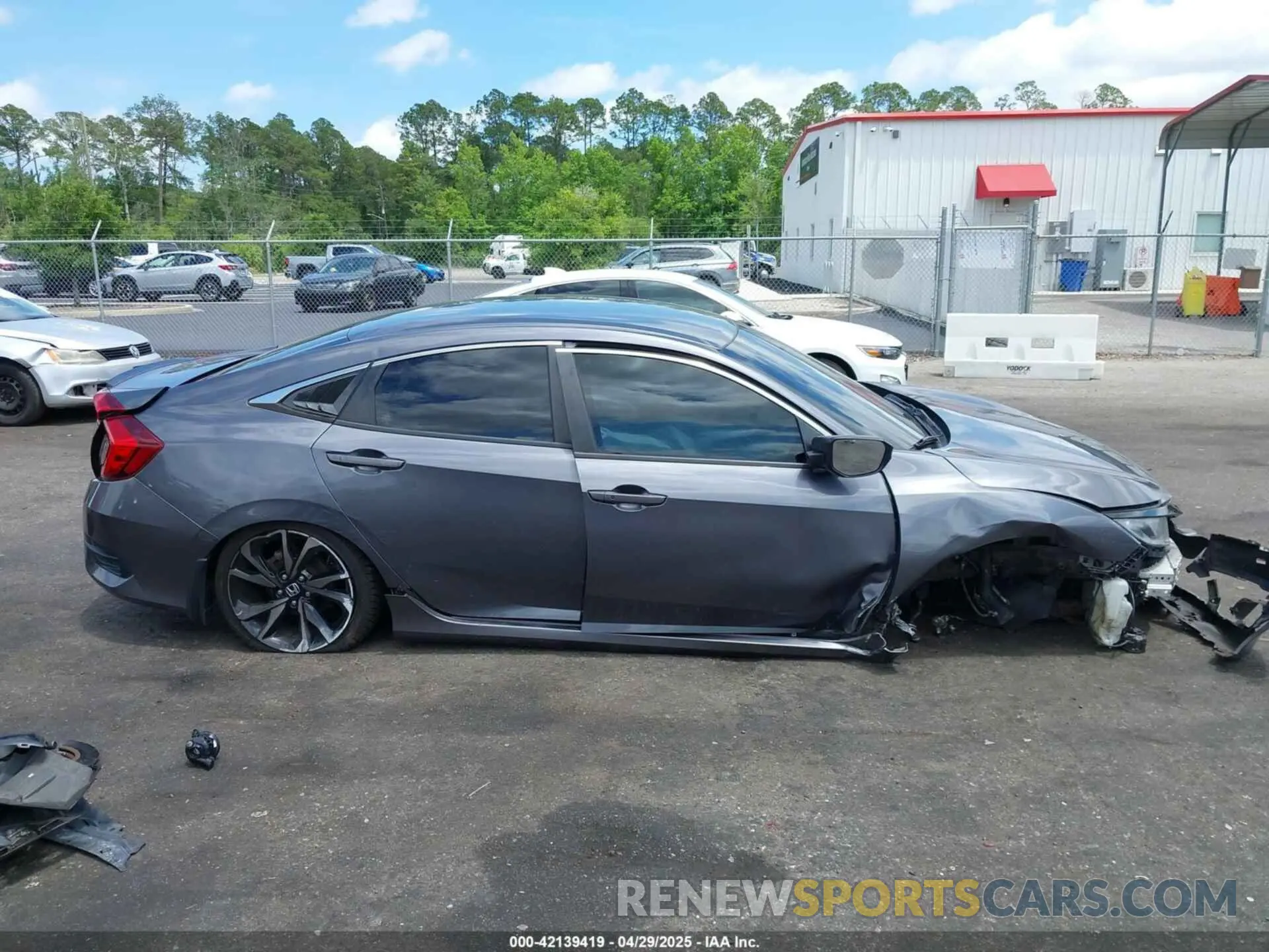 13 fotografías del automóvil dañado 2HGFC2F83KH590804 HONDA CIVIC 2019