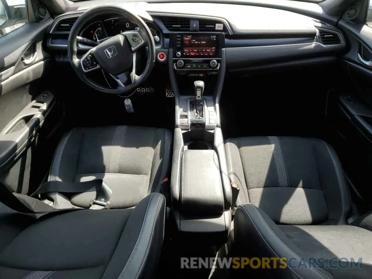 8 fotografías del automóvil dañado 2HGFC2F84KH510751 HONDA CIVIC 2019