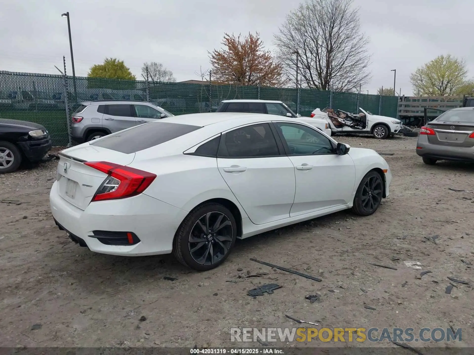 4 fotografías del automóvil dañado 2HGFC2F84KH516730 HONDA CIVIC 2019