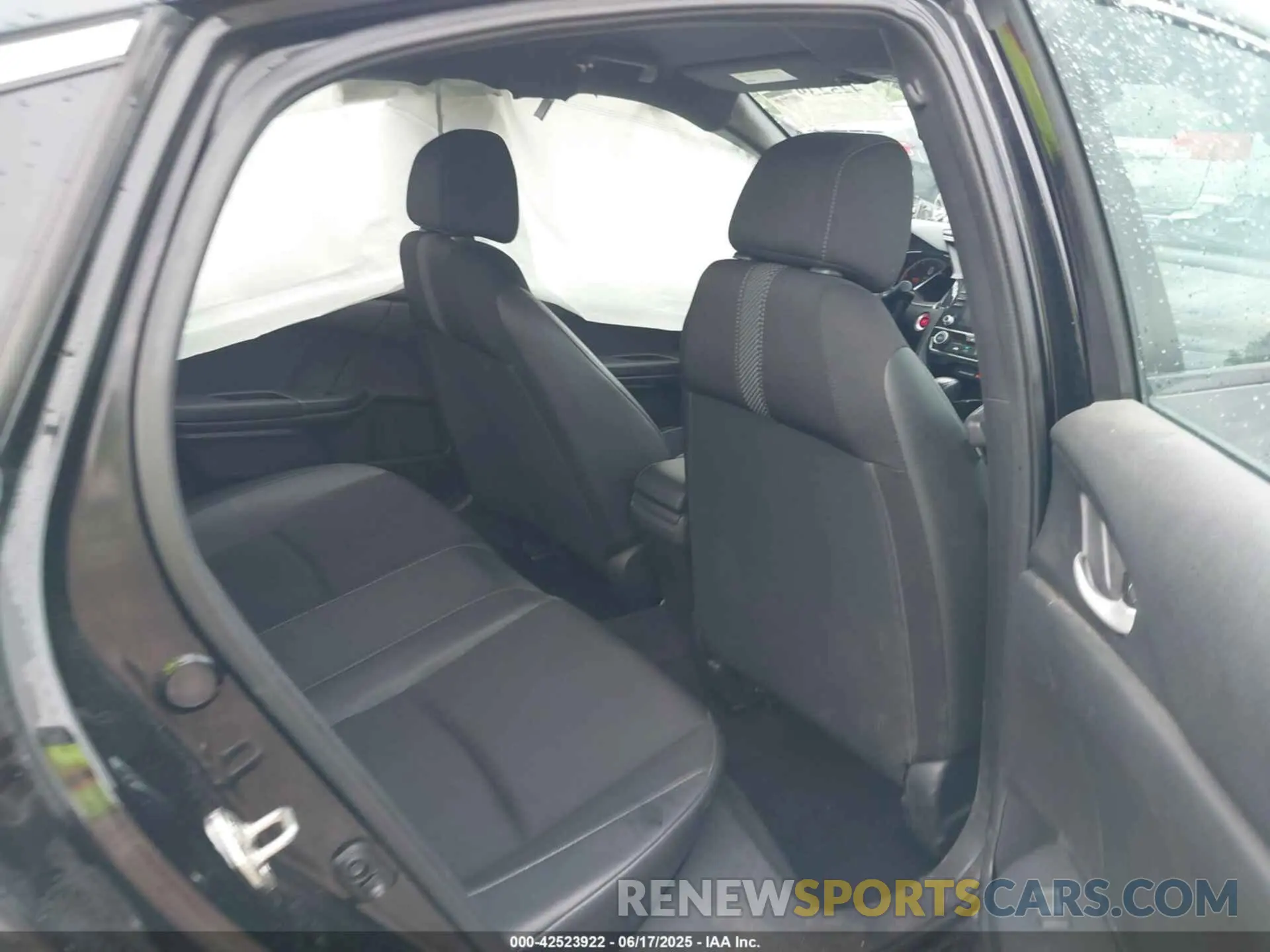 8 fotografías del automóvil dañado 2HGFC2F85KH514081 HONDA CIVIC 2019
