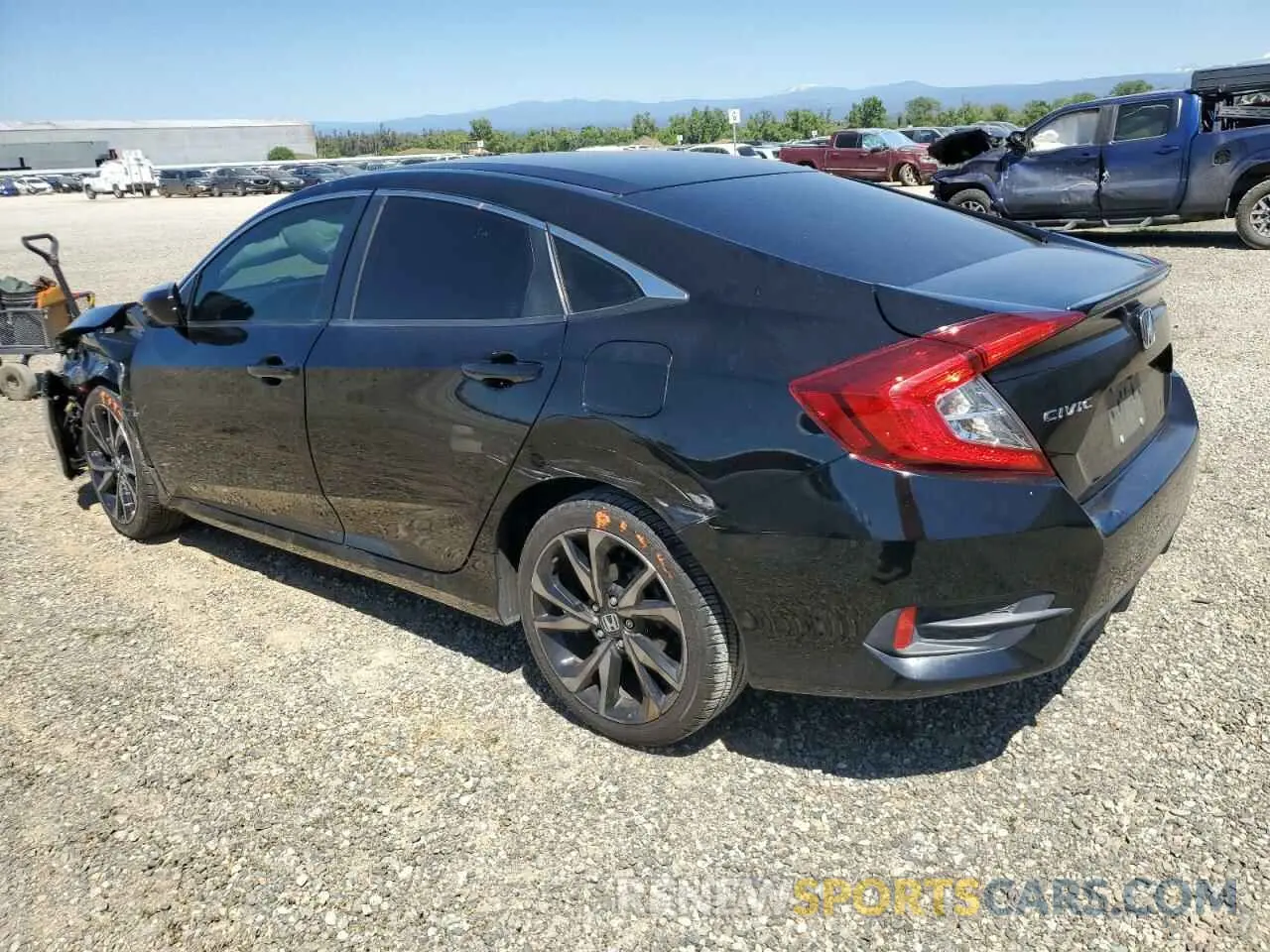 2 fotografías del automóvil dañado 2HGFC2F87KH531657 HONDA CIVIC 2019