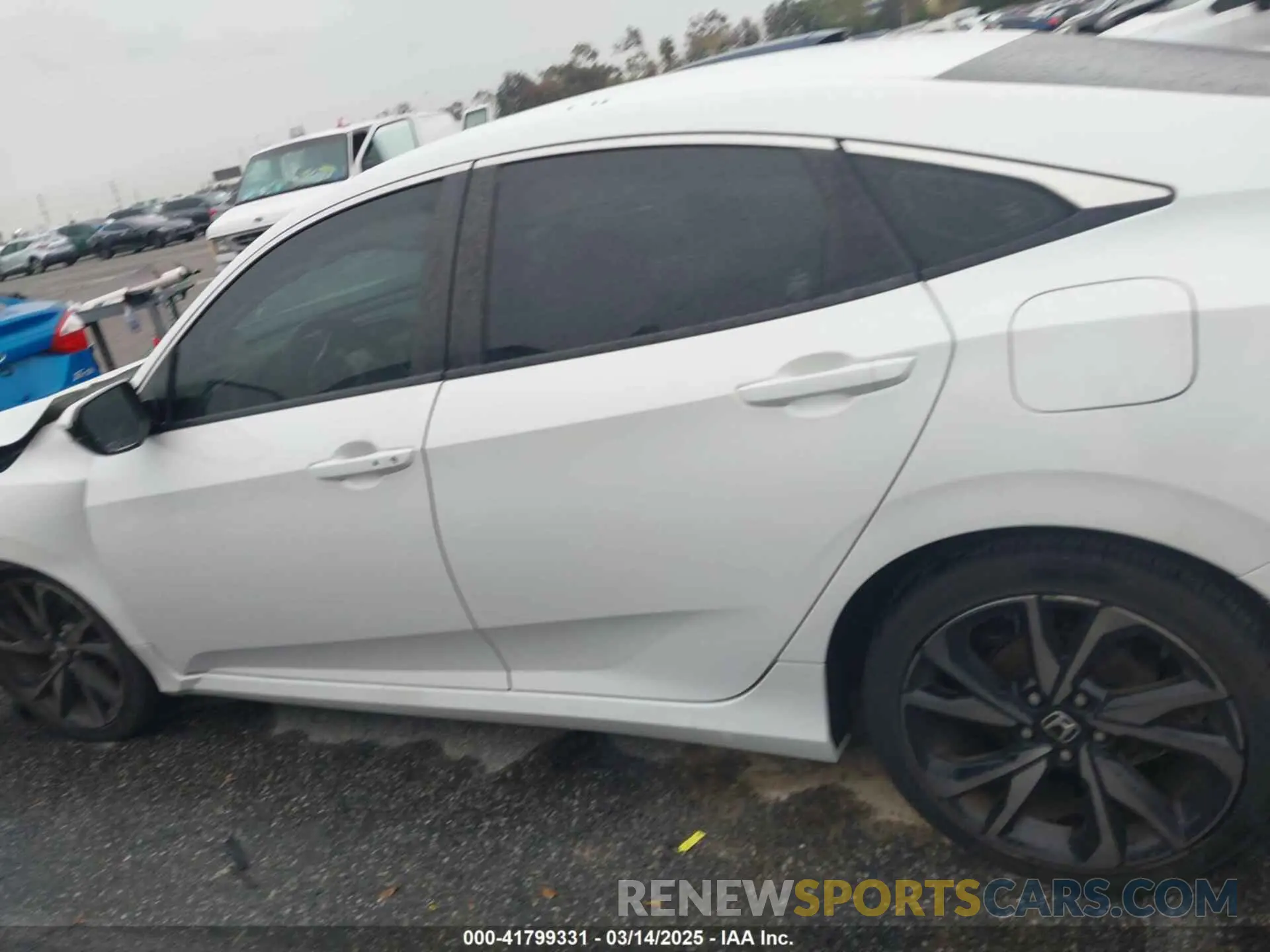 14 fotografías del automóvil dañado 2HGFC2F88KH544434 HONDA CIVIC 2019