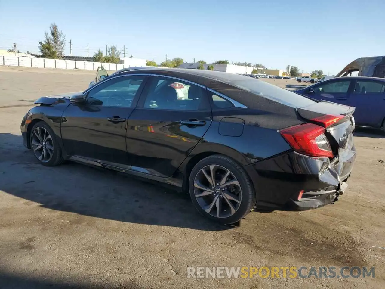 2 fotografías del automóvil dañado 2HGFC2F88KH600324 HONDA CIVIC 2019