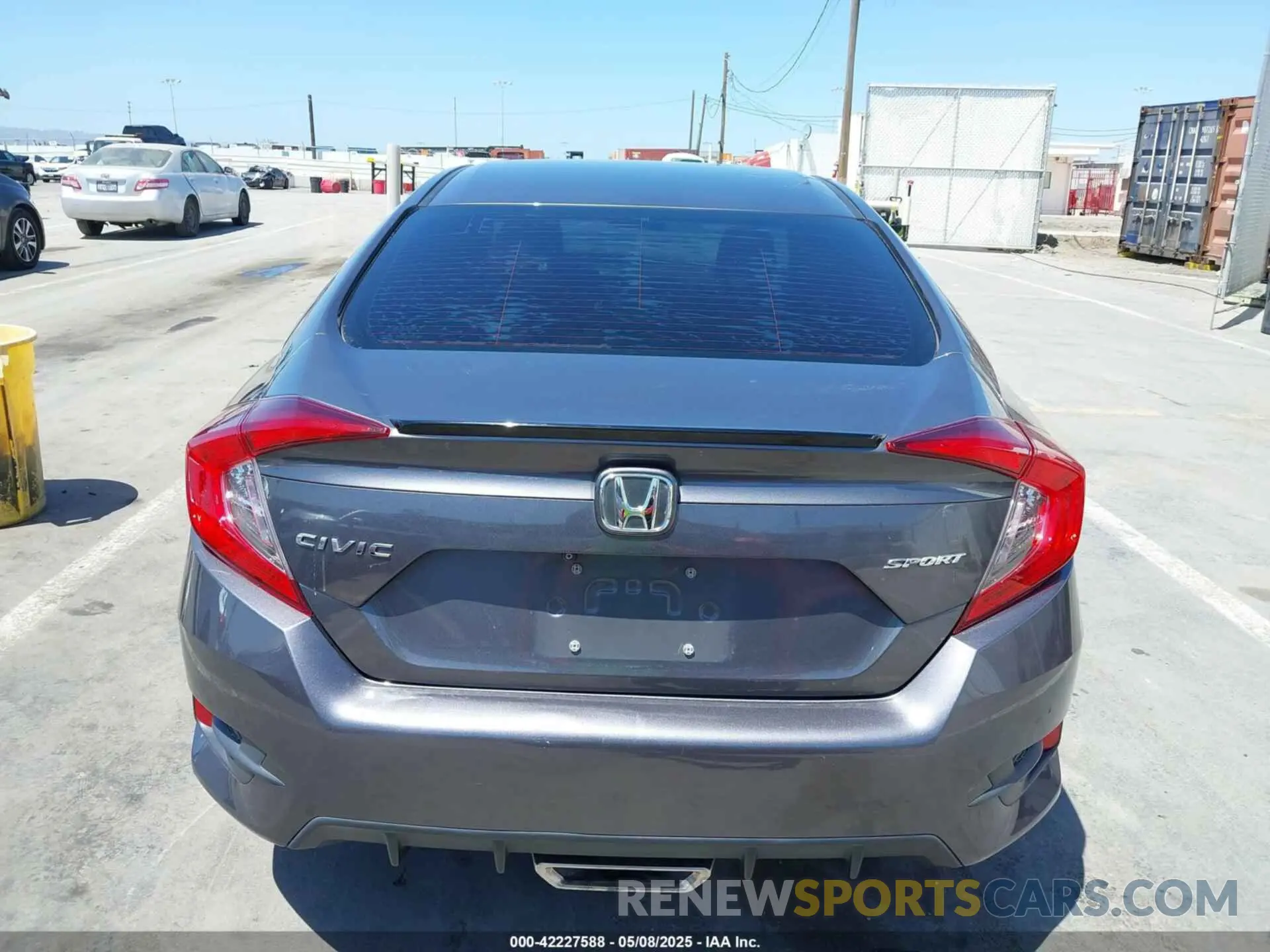 16 fotografías del automóvil dañado 2HGFC2F89KH503942 HONDA CIVIC 2019