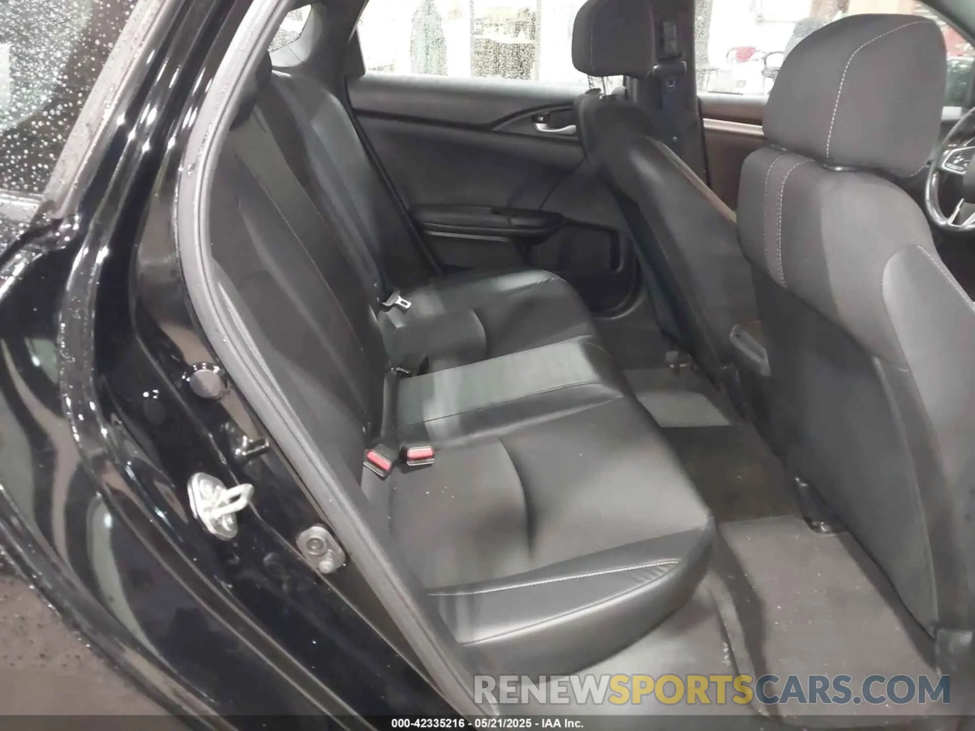 8 fotografías del automóvil dañado 2HGFC2F89KH557466 HONDA CIVIC 2019