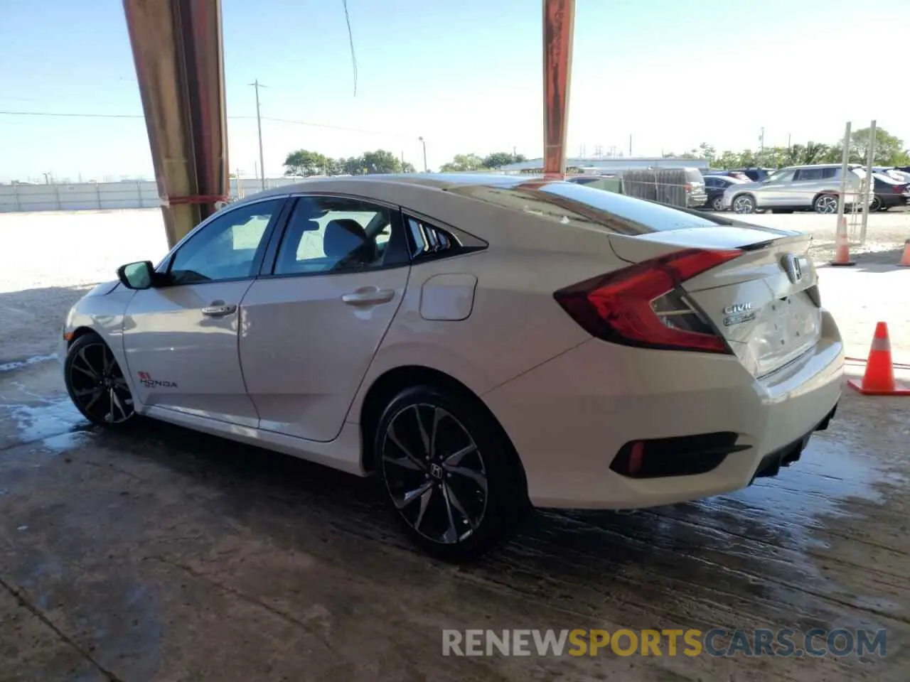 2 fotografías del automóvil dañado 2HGFC2F89KH571545 HONDA CIVIC 2019
