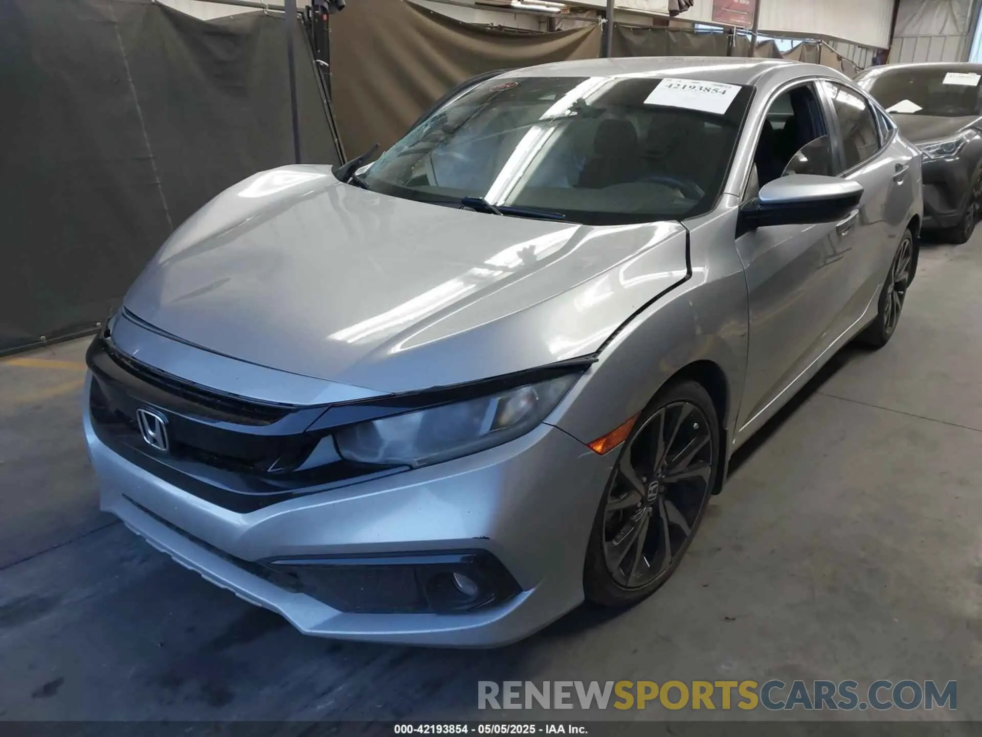 2 fotografías del automóvil dañado 2HGFC2F89KH587728 HONDA CIVIC 2019