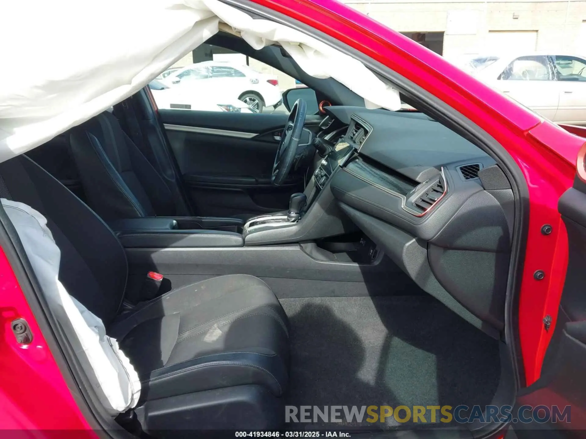 5 fotografías del automóvil dañado 2HGFC2F8XKH518773 HONDA CIVIC 2019