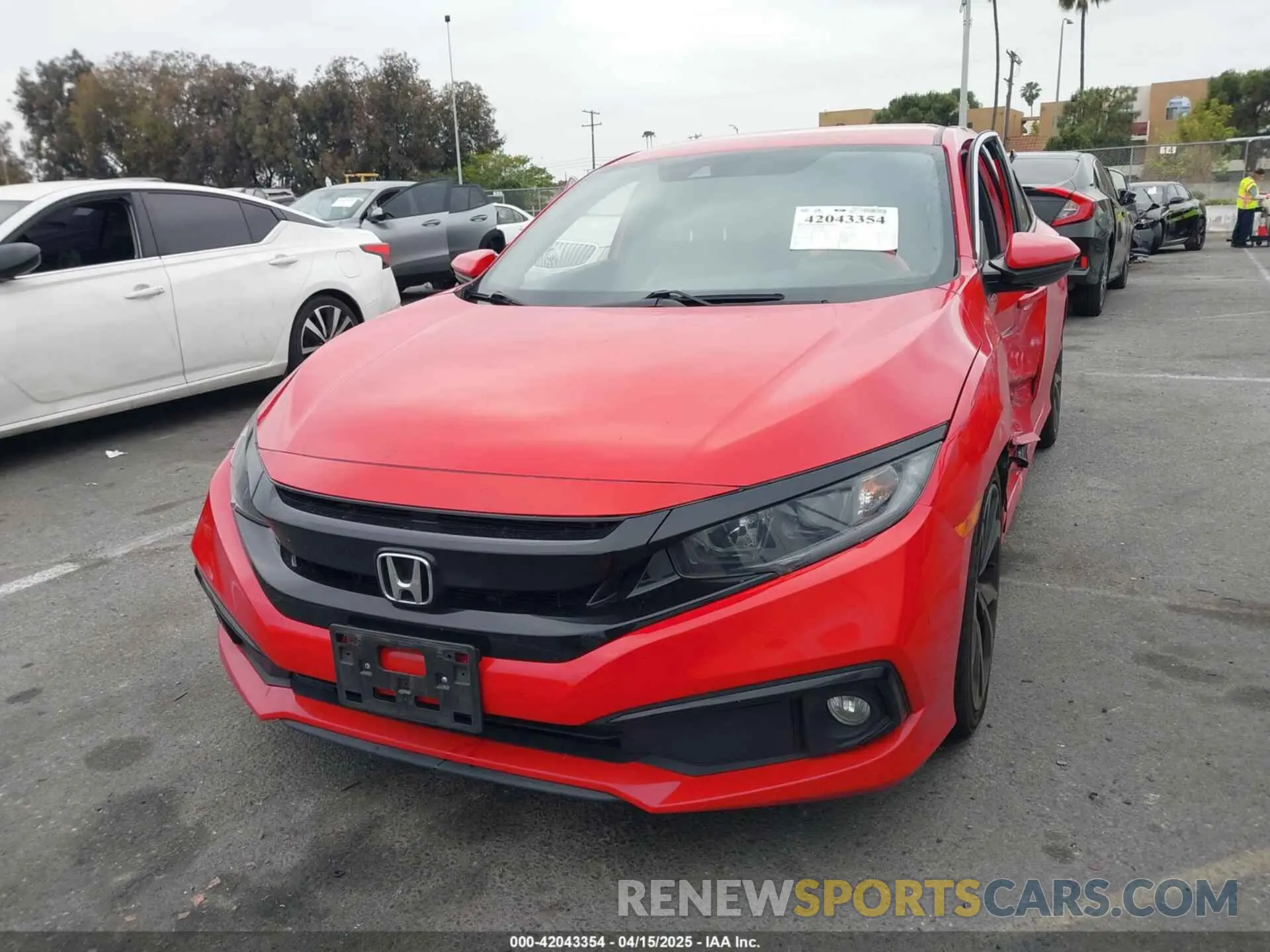 2 fotografías del automóvil dañado 2HGFC2F8XKH585650 HONDA CIVIC 2019