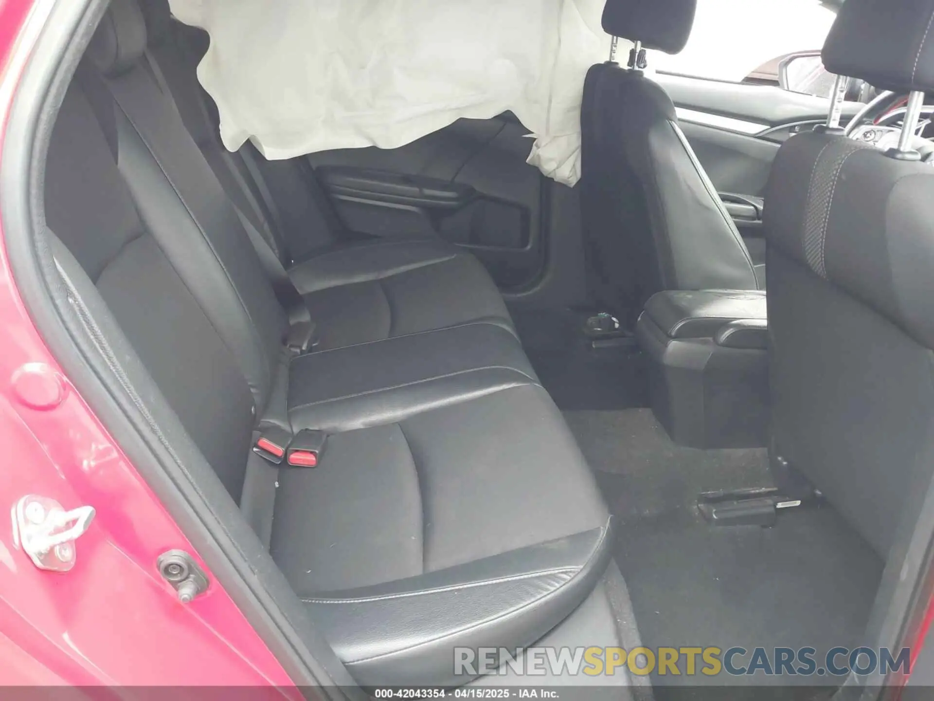 8 fotografías del automóvil dañado 2HGFC2F8XKH585650 HONDA CIVIC 2019