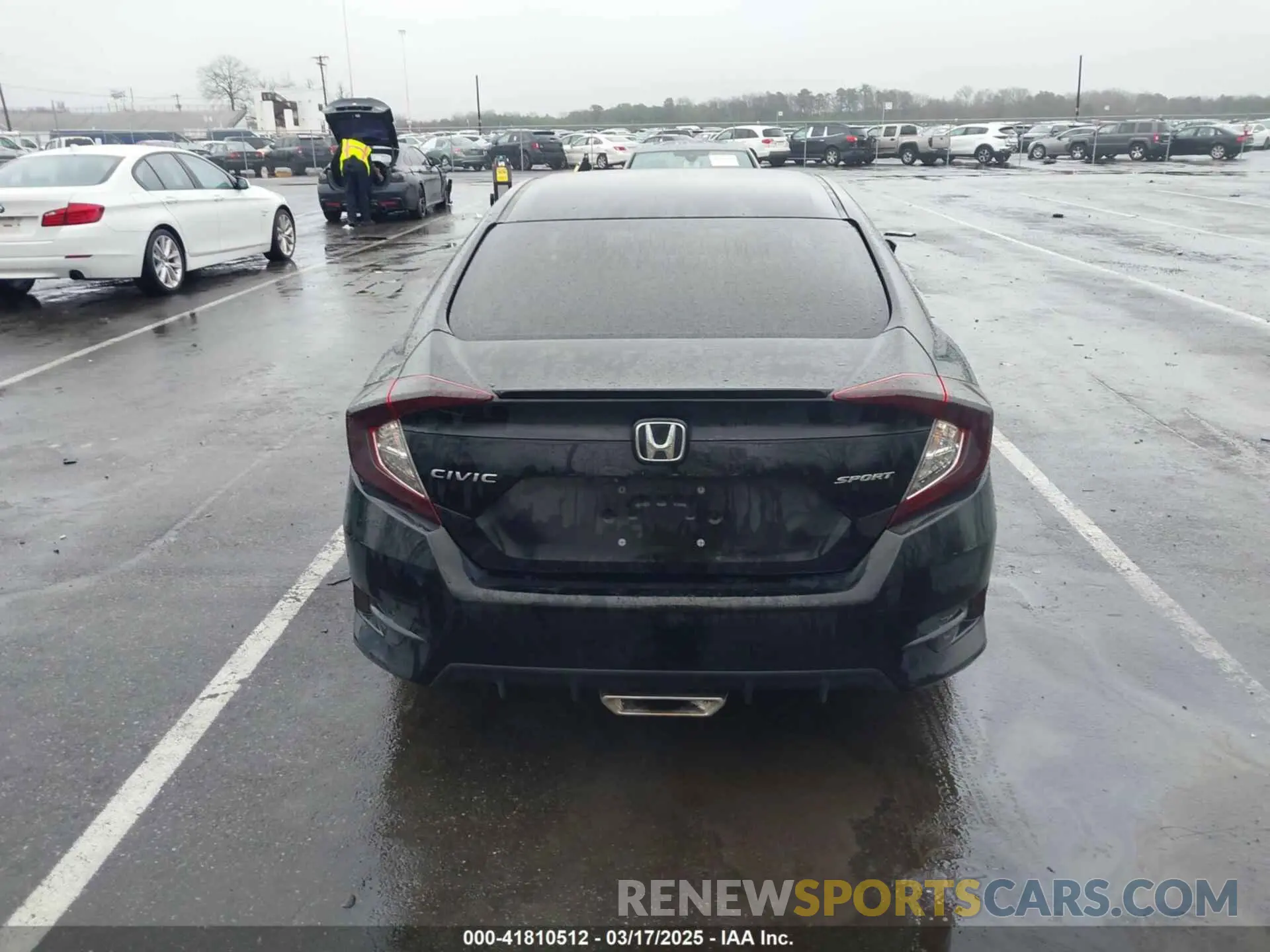 16 fotografías del automóvil dañado 2HGFC2F8XKH590993 HONDA CIVIC 2019