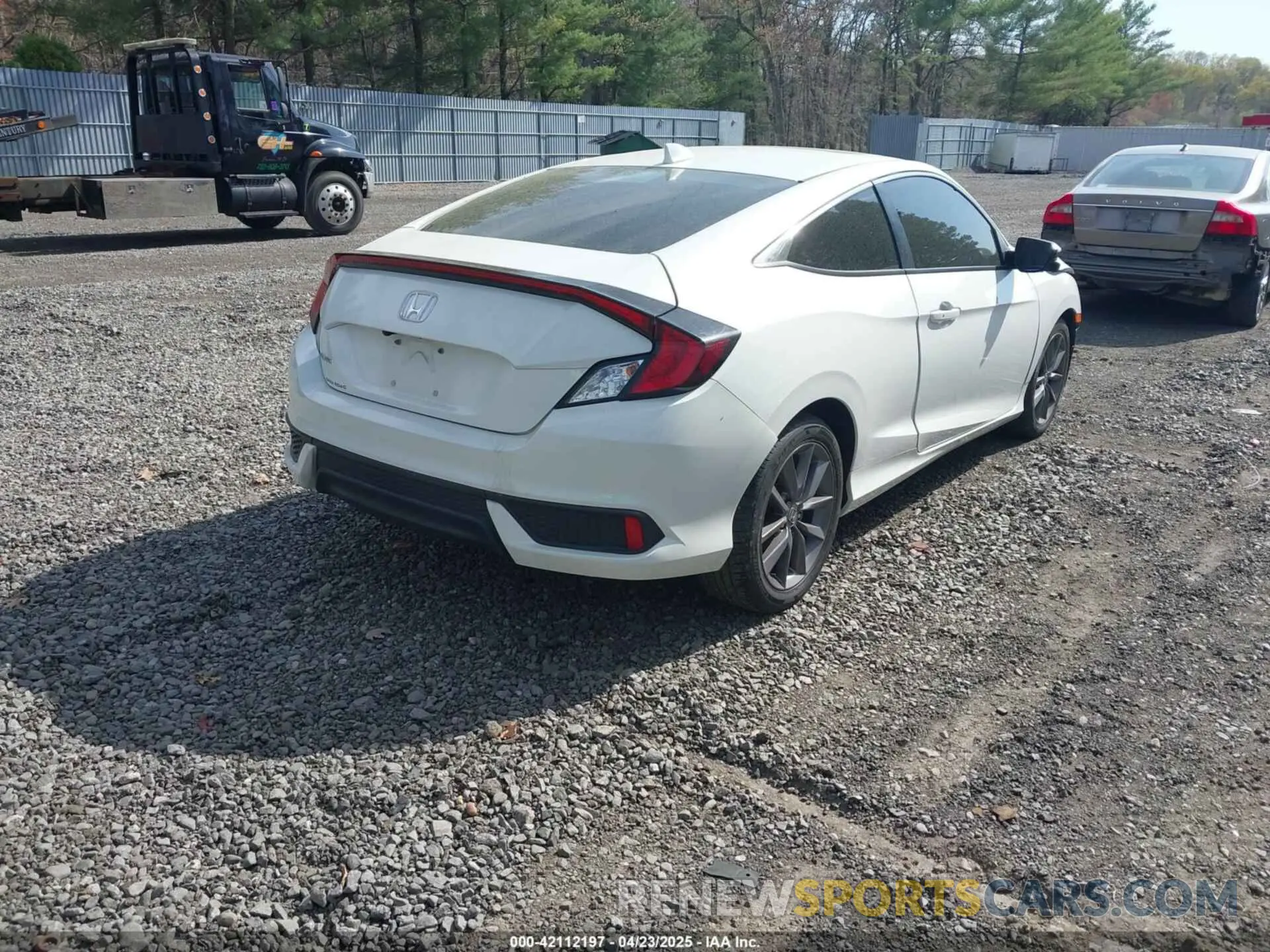 4 fotografías del automóvil dañado 2HGFC3B30KH357317 HONDA CIVIC 2019