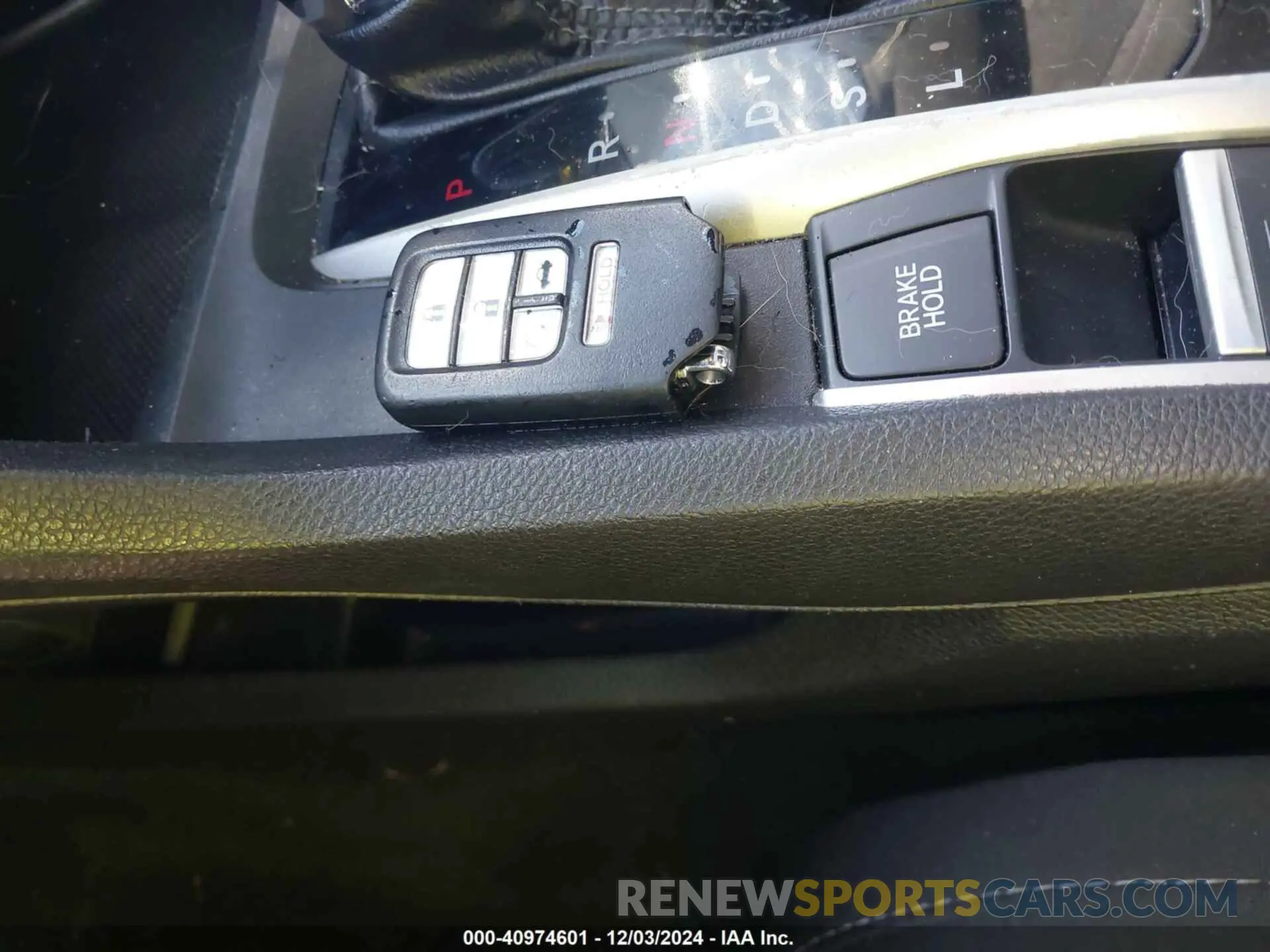 11 fotografías del automóvil dañado 2HGFC3B32KH354662 HONDA CIVIC 2019