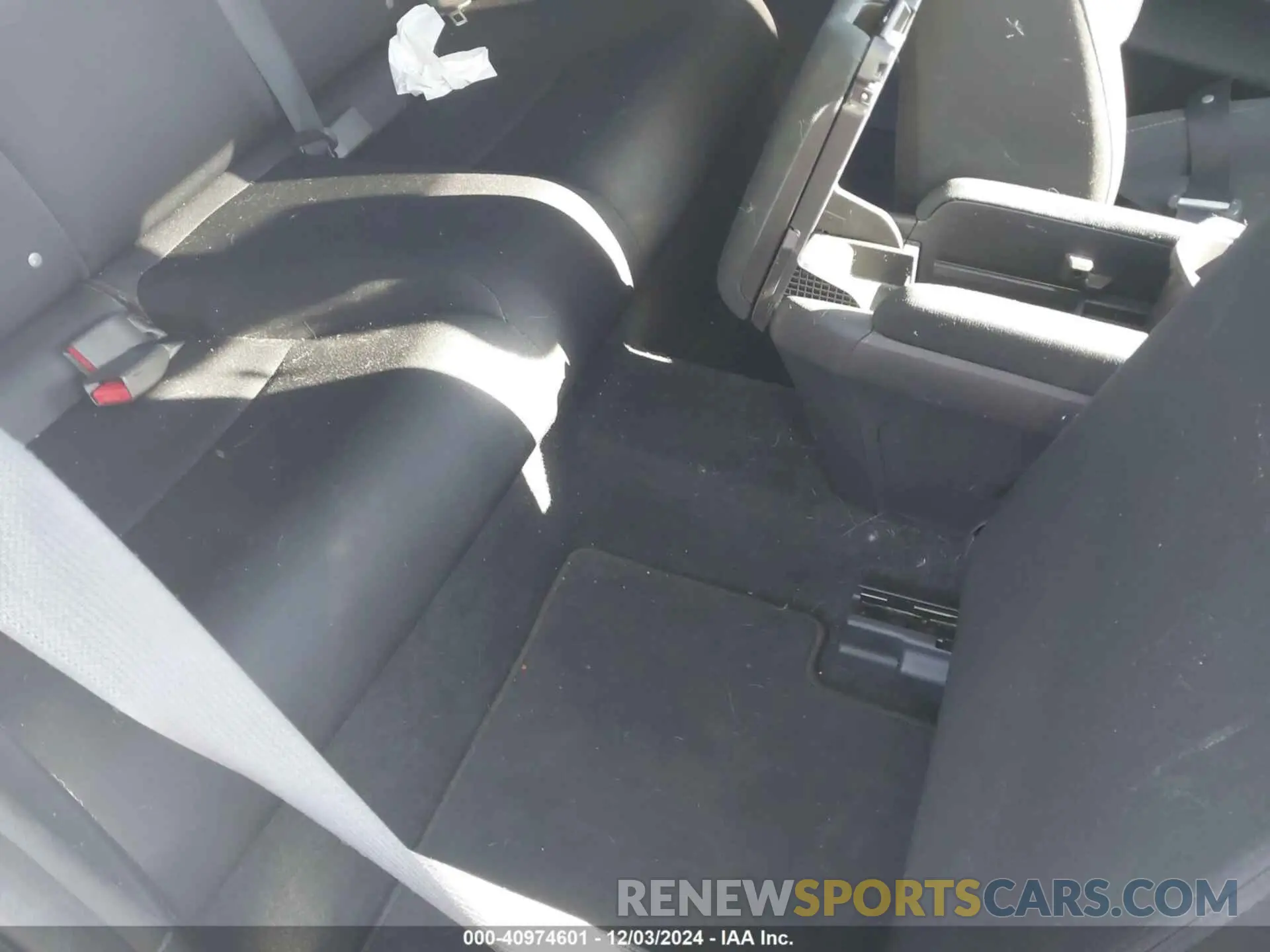 8 fotografías del automóvil dañado 2HGFC3B32KH354662 HONDA CIVIC 2019