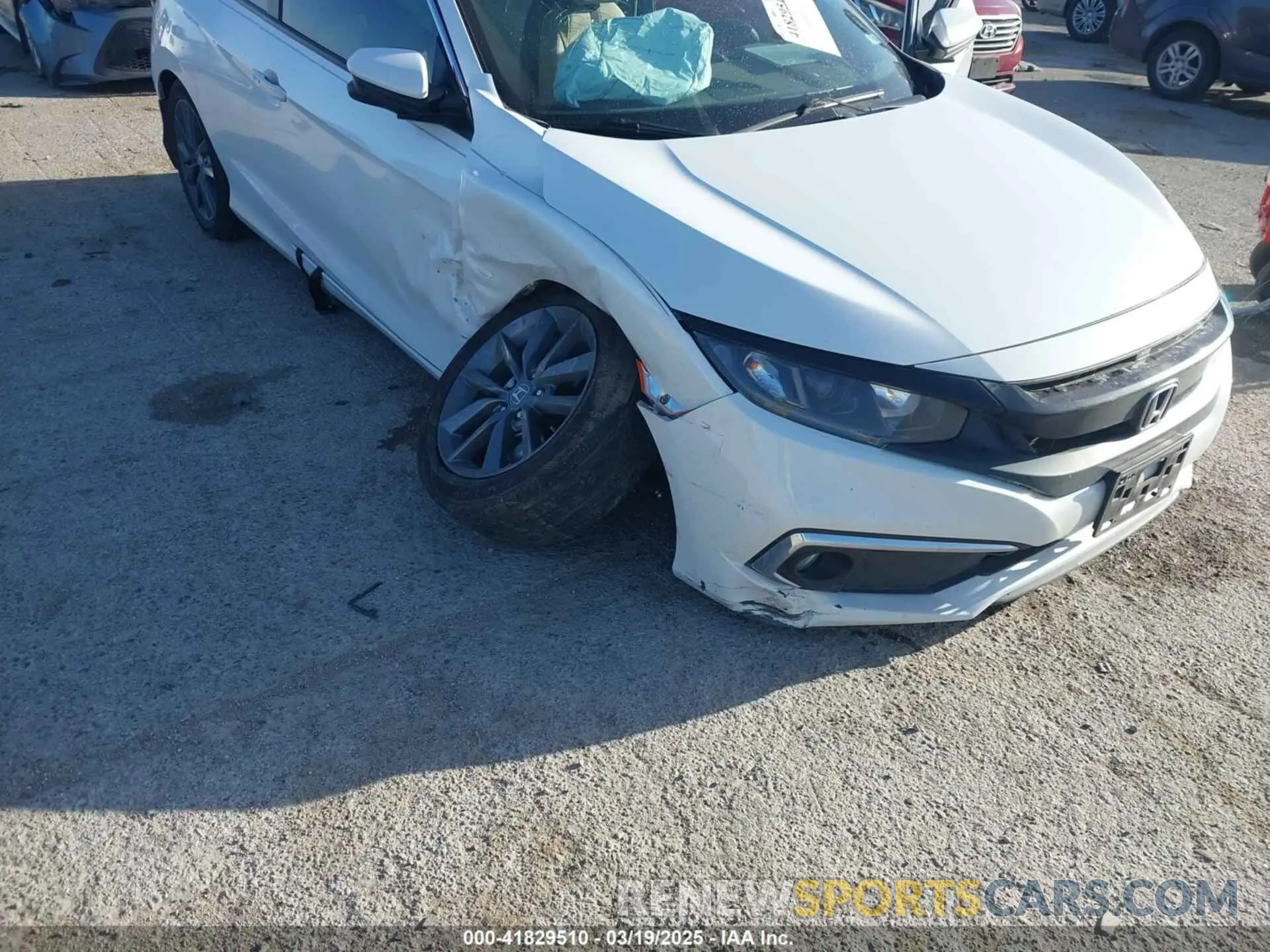6 fotografías del automóvil dañado 2HGFC3B36KH357449 HONDA CIVIC 2019