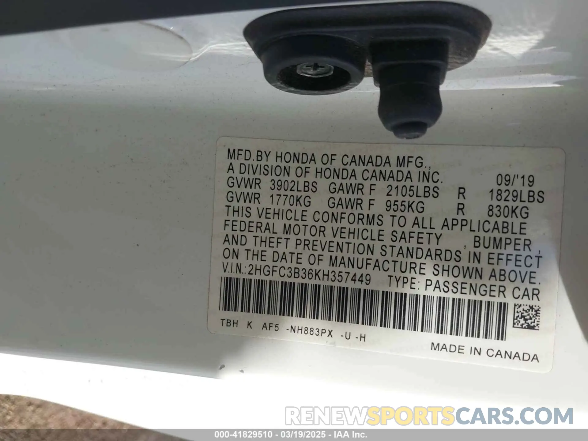 9 fotografías del automóvil dañado 2HGFC3B36KH357449 HONDA CIVIC 2019