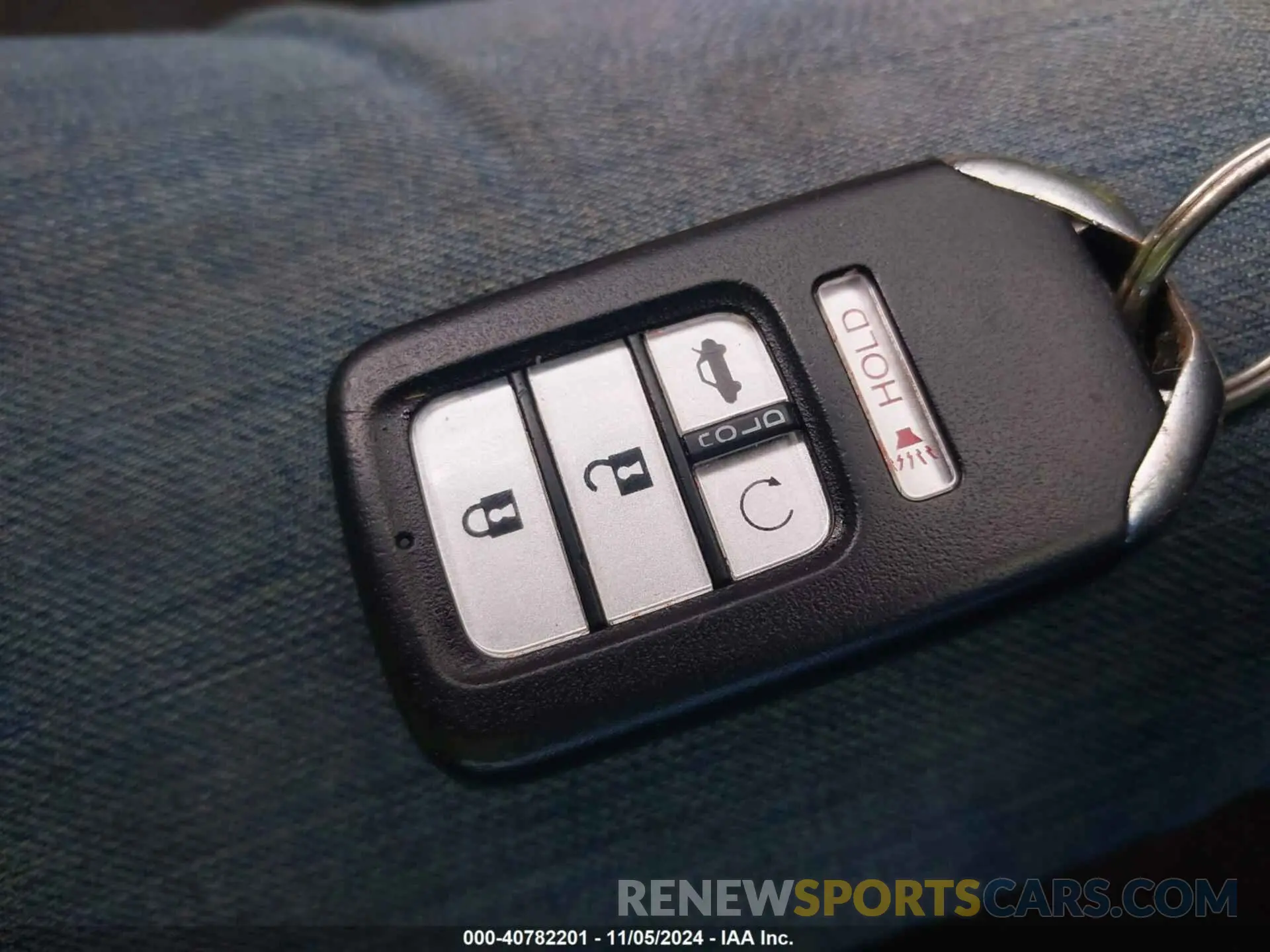 11 fotografías del automóvil dañado 2HGFC3B37KH355208 HONDA CIVIC 2019