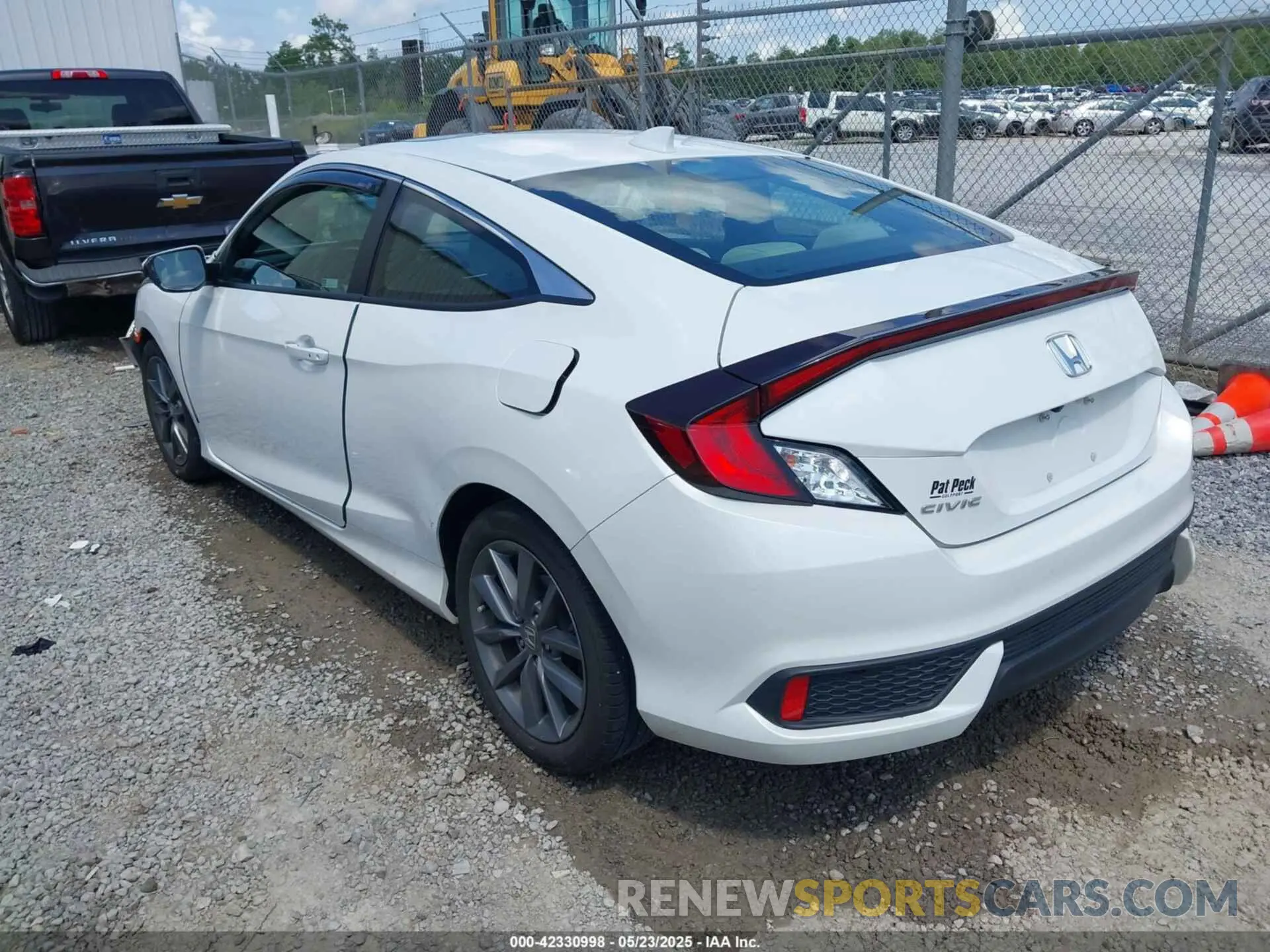 3 fotografías del automóvil dañado 2HGFC3B39KH357459 HONDA CIVIC 2019