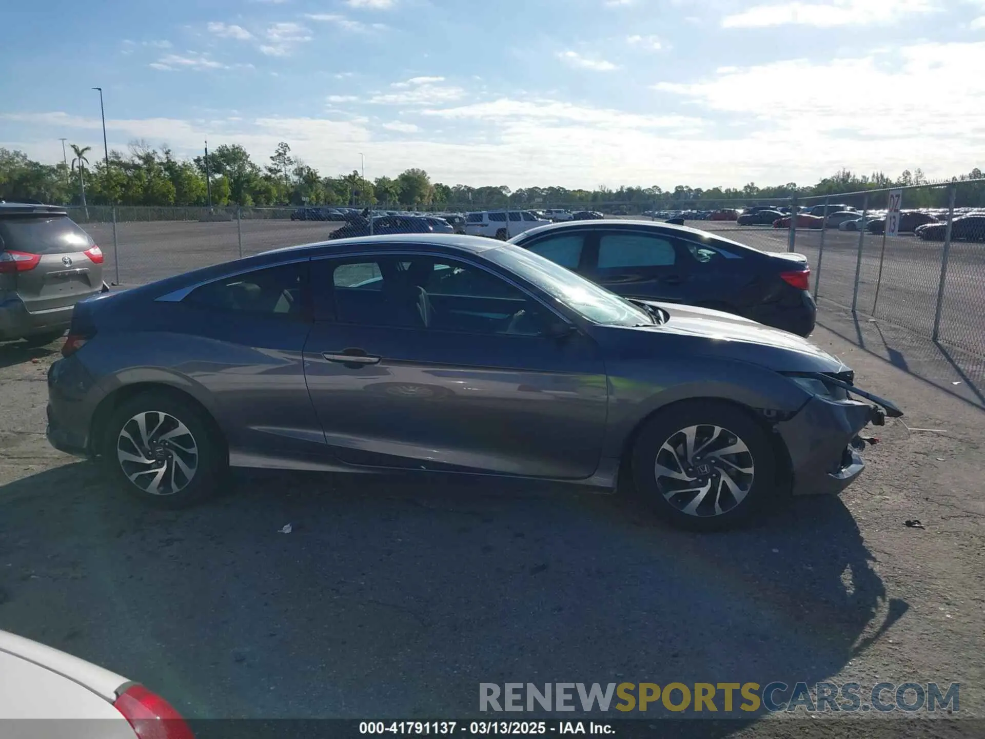 13 fotografías del automóvil dañado 2HGFC4B62KH301007 HONDA CIVIC 2019