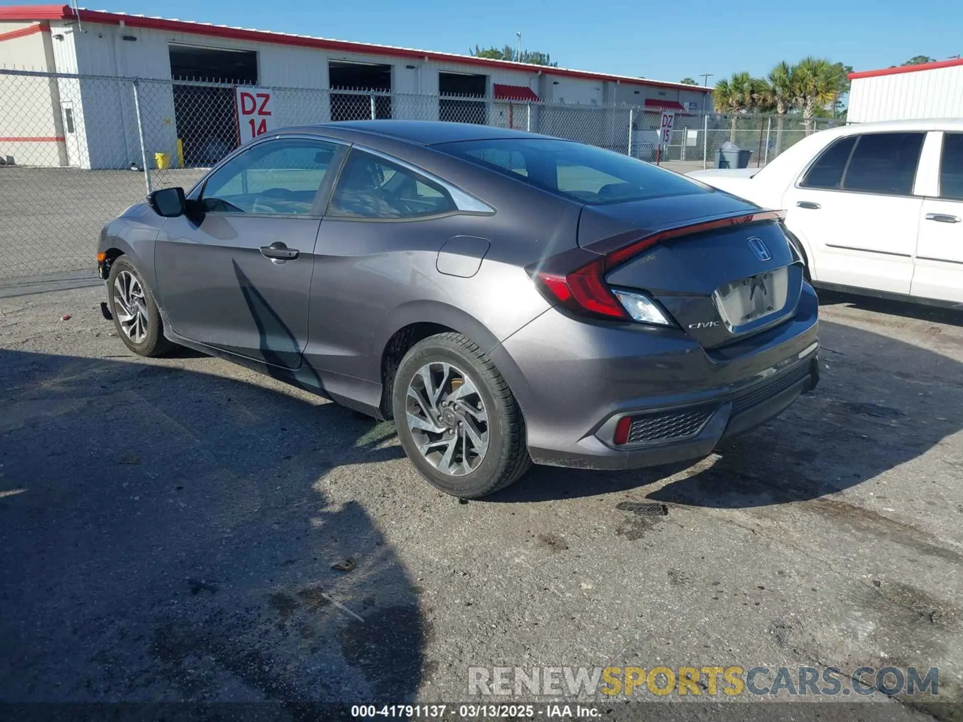 3 fotografías del automóvil dañado 2HGFC4B62KH301007 HONDA CIVIC 2019