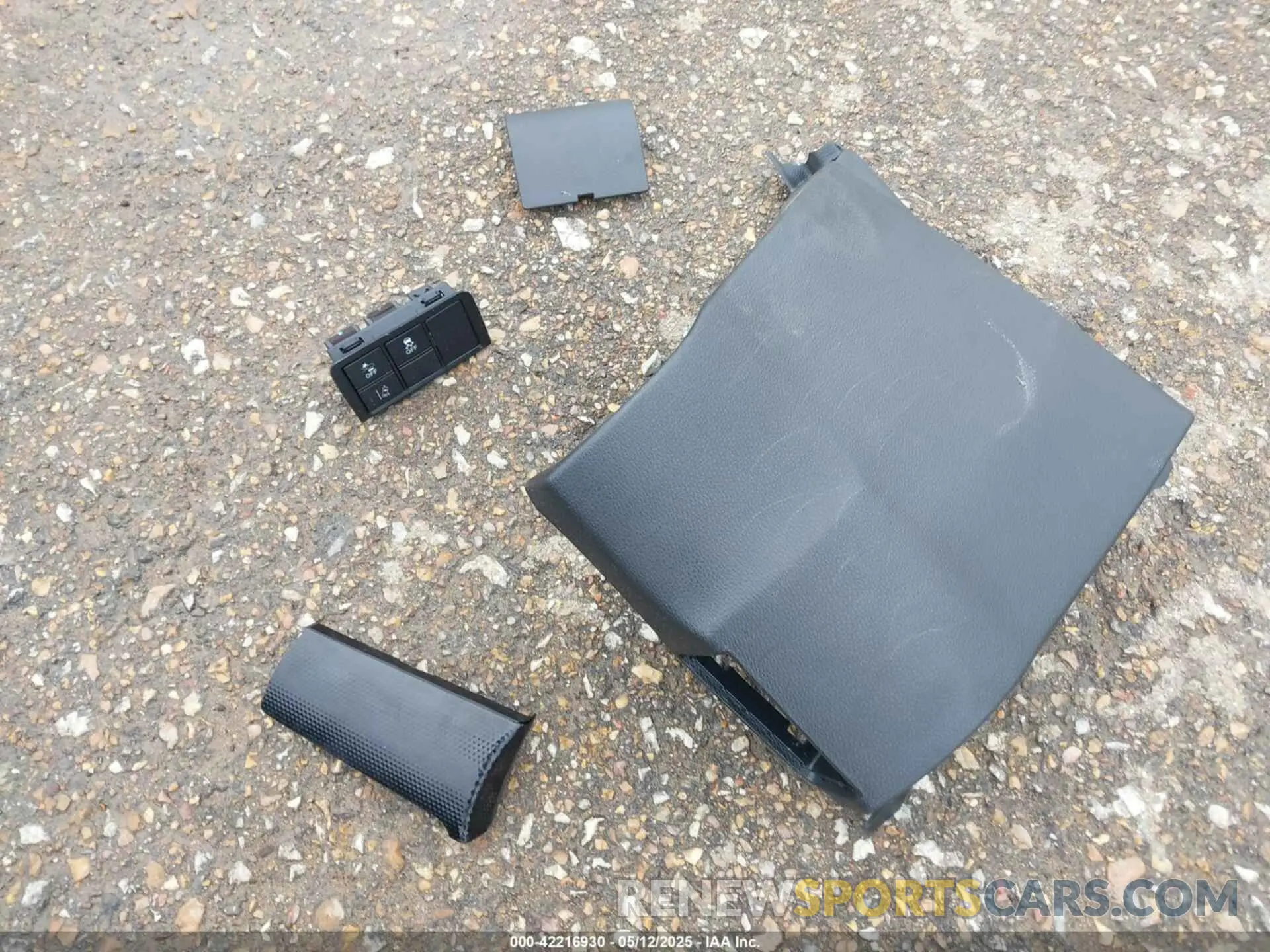 12 fotografías del automóvil dañado 2HGFC4B86KH308205 HONDA CIVIC 2019