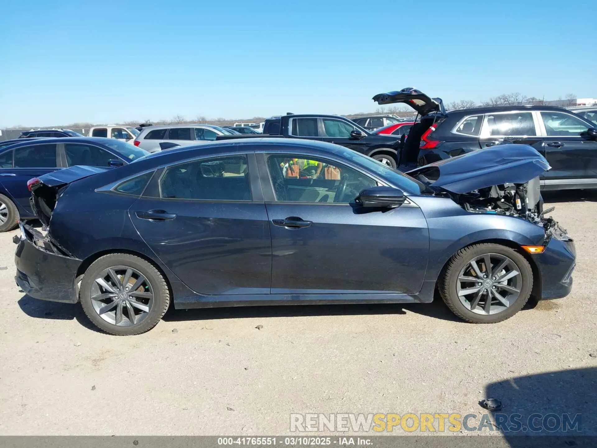 13 fotografías del automóvil dañado JHMFC1F31KX005256 HONDA CIVIC 2019