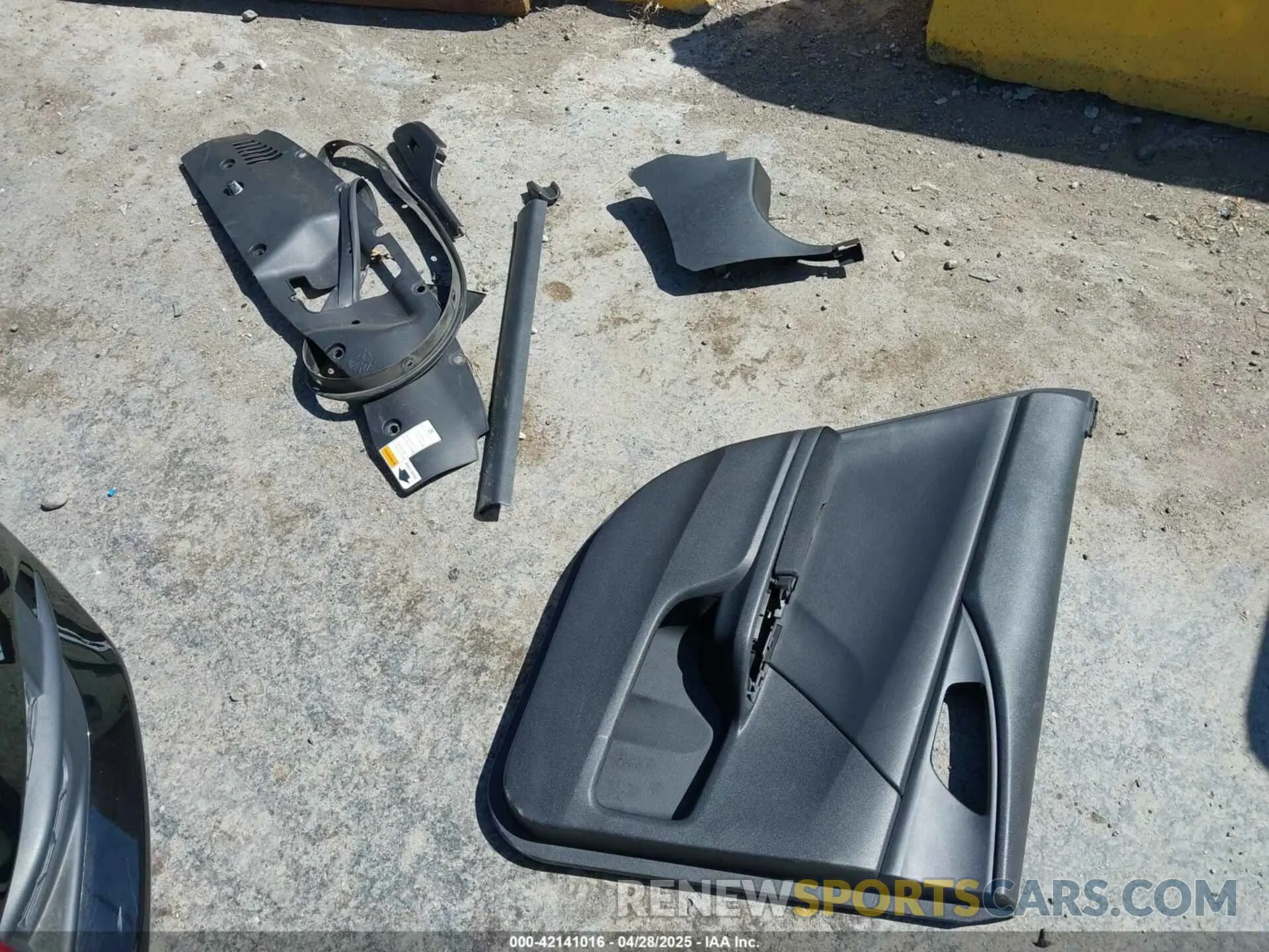 12 fotografías del automóvil dañado JHMFC1F32KX006092 HONDA CIVIC 2019