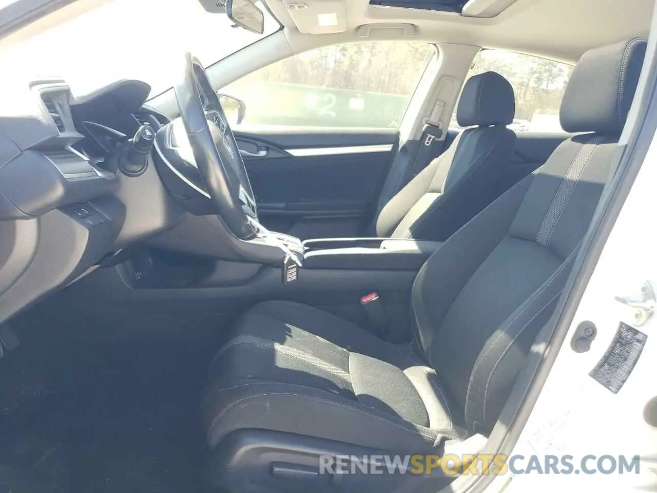 7 fotografías del automóvil dañado JHMFC1F34KX008443 HONDA CIVIC 2019
