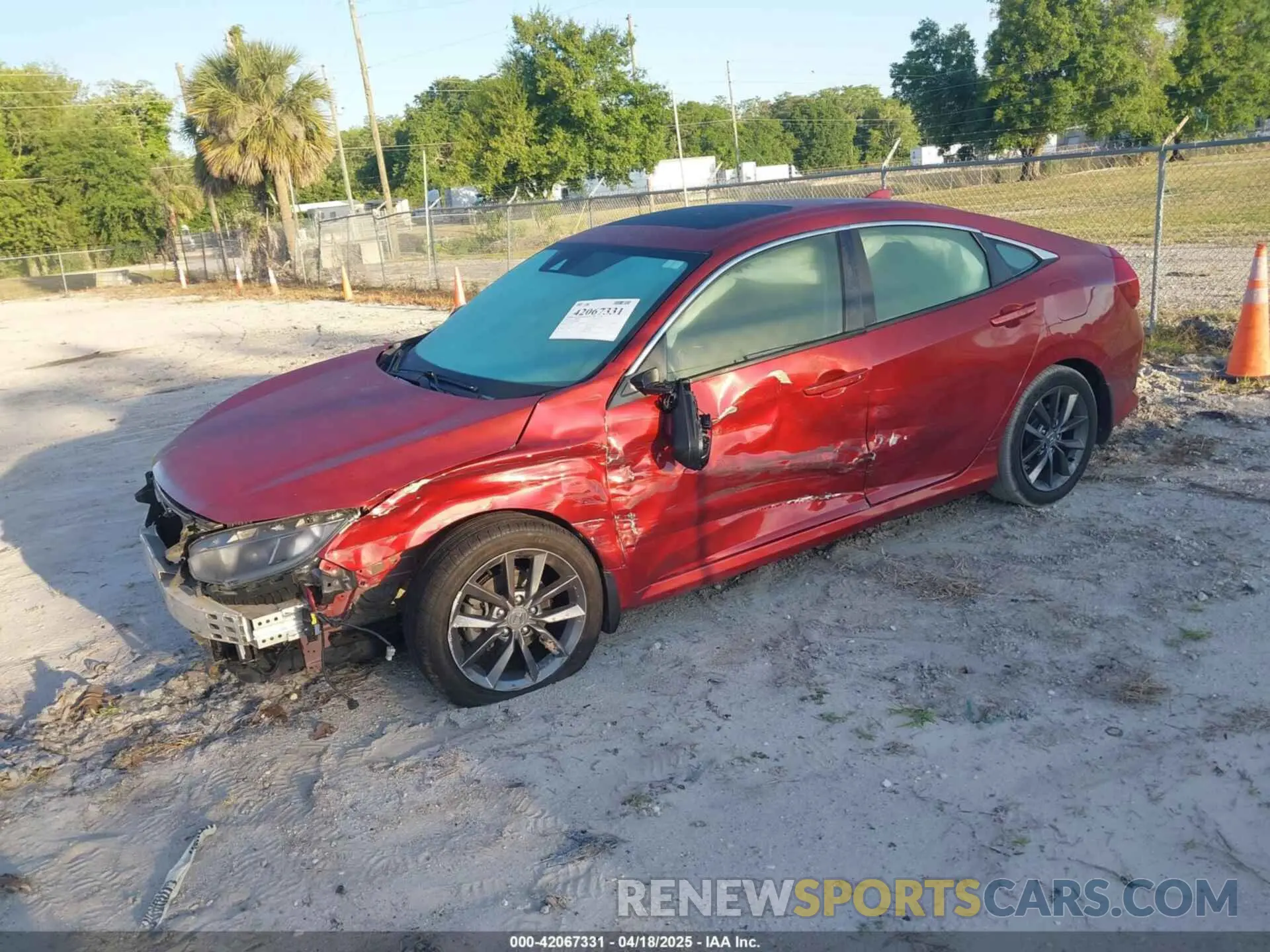 2 fotografías del automóvil dañado JHMFC1F35KX000075 HONDA CIVIC 2019