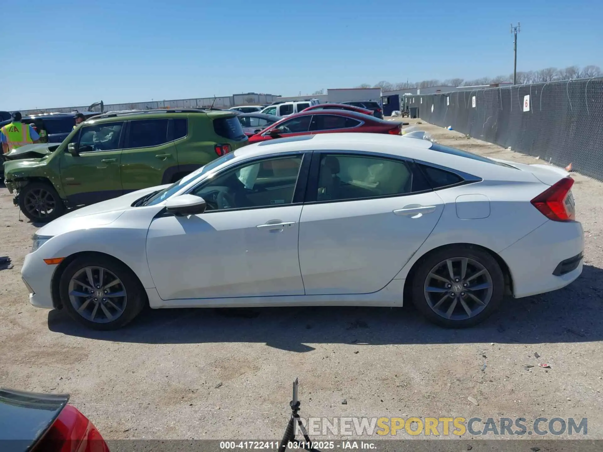 14 fotografías del automóvil dañado JHMFC1F35KX001825 HONDA CIVIC 2019