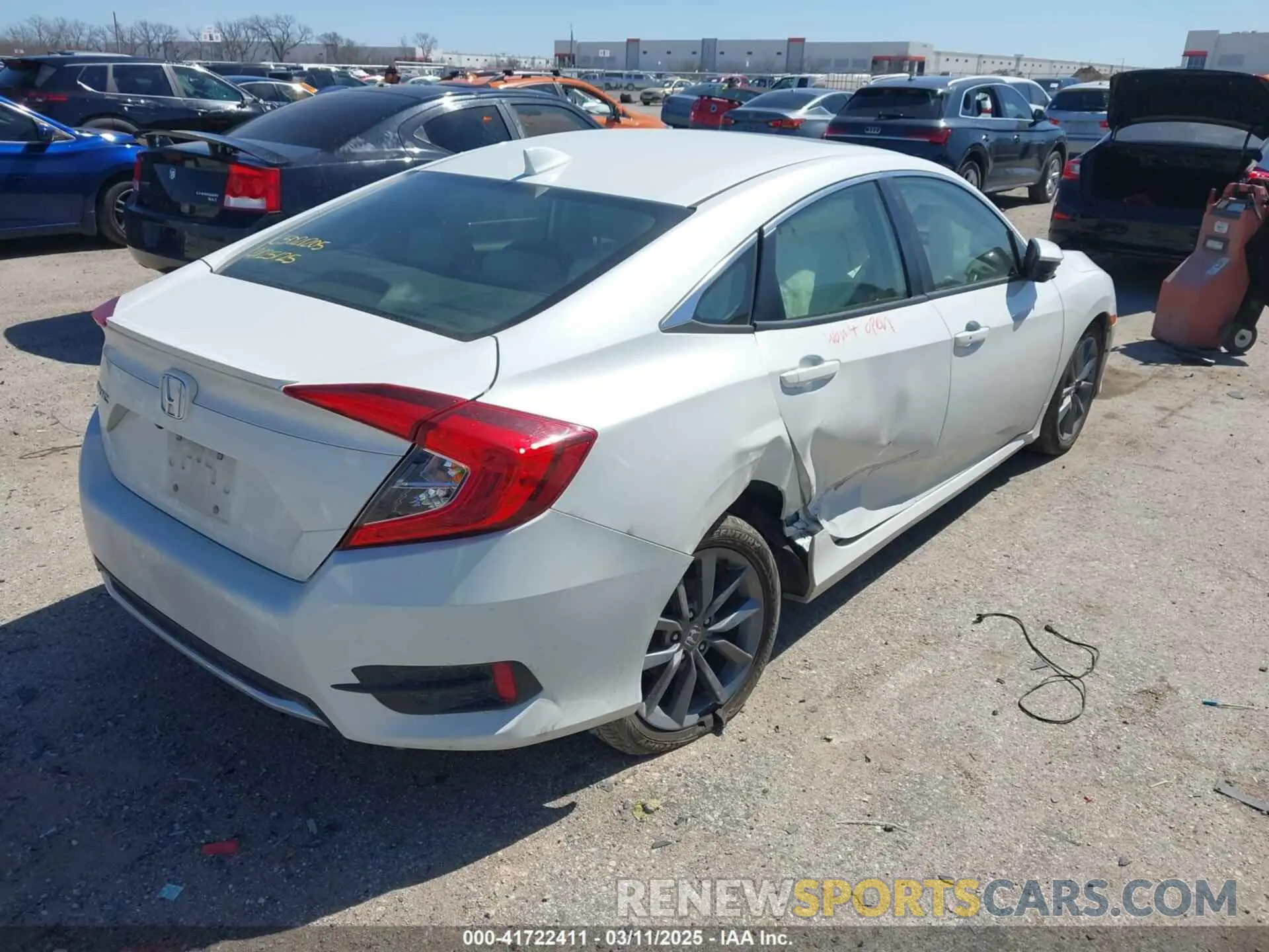 4 fotografías del automóvil dañado JHMFC1F35KX001825 HONDA CIVIC 2019
