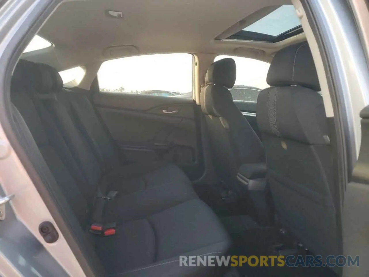 10 fotografías del automóvil dañado JHMFC1F36KX003468 HONDA CIVIC 2019