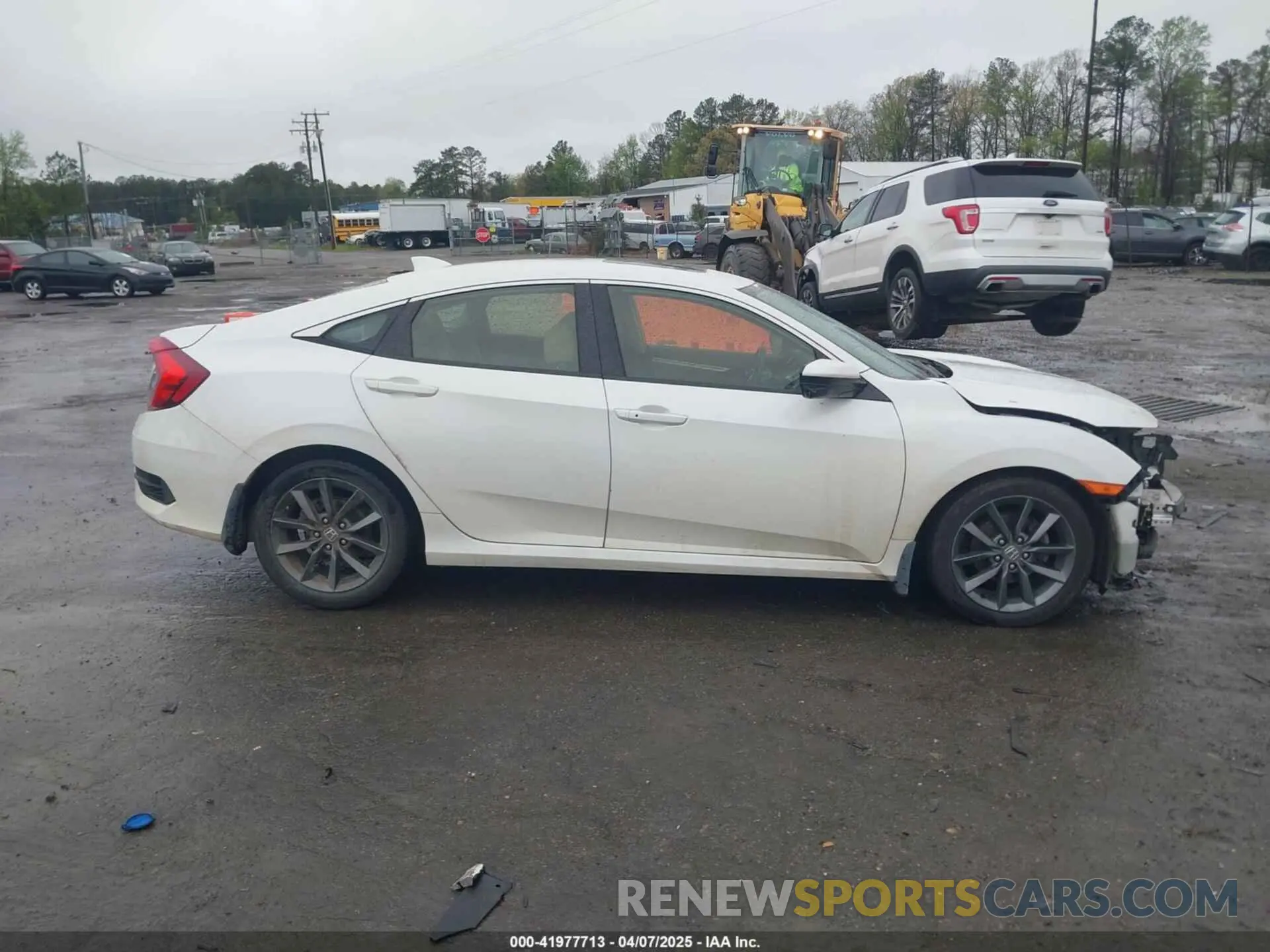 13 fotografías del automóvil dañado JHMFC1F36KX005401 HONDA CIVIC 2019