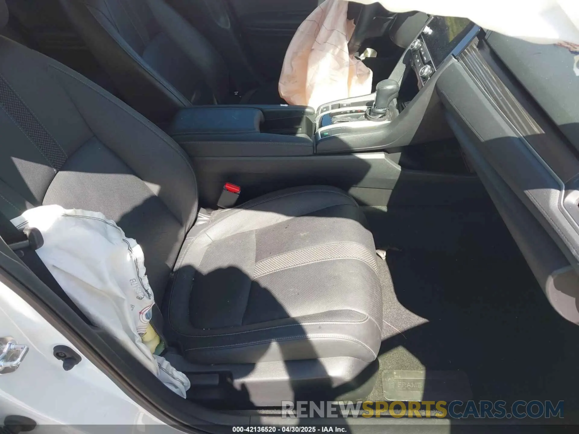 5 fotografías del automóvil dañado JHMFC1F72KX008959 HONDA CIVIC 2019