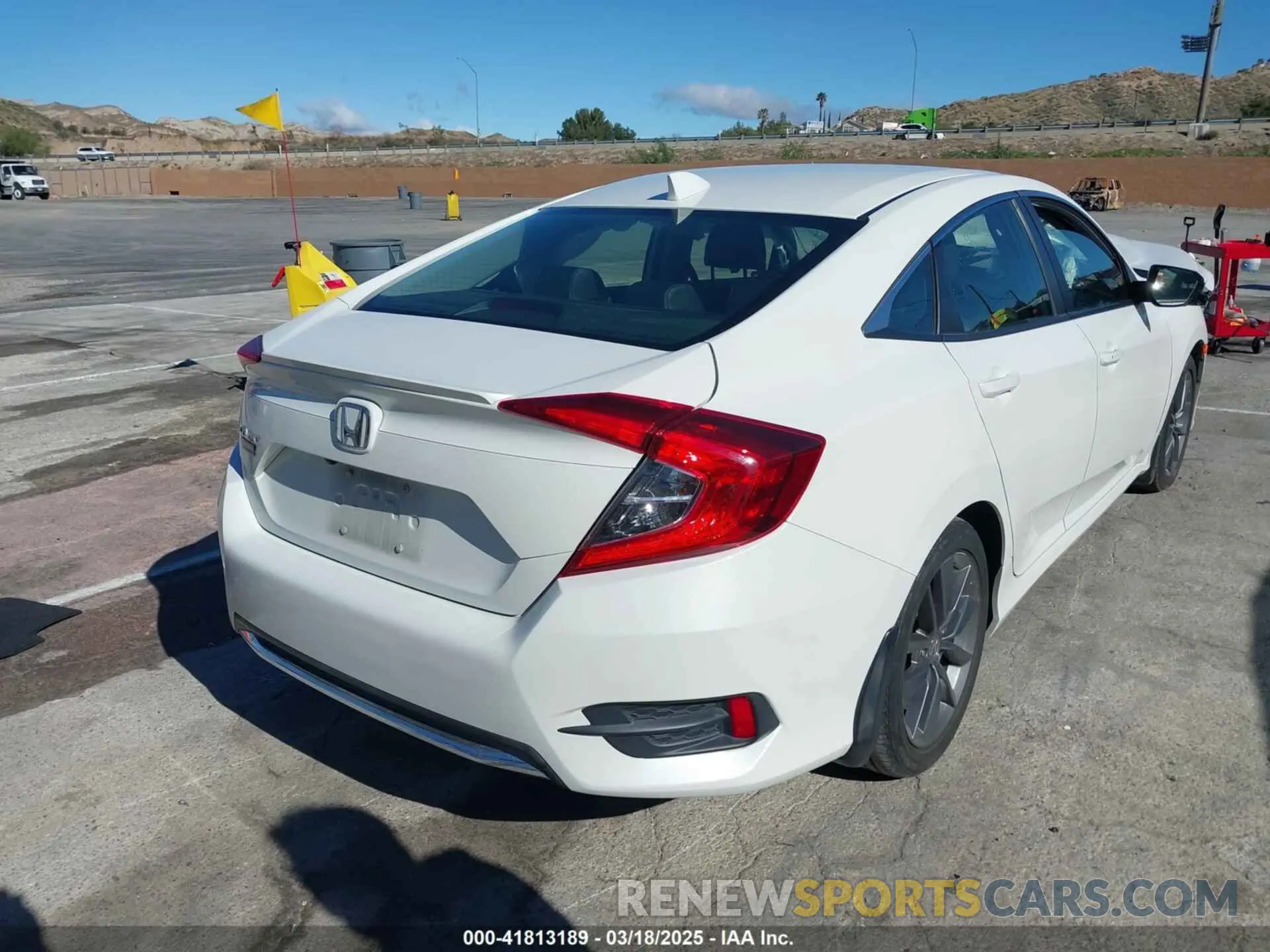 4 fotografías del automóvil dañado JHMFC1F73KX000966 HONDA CIVIC 2019