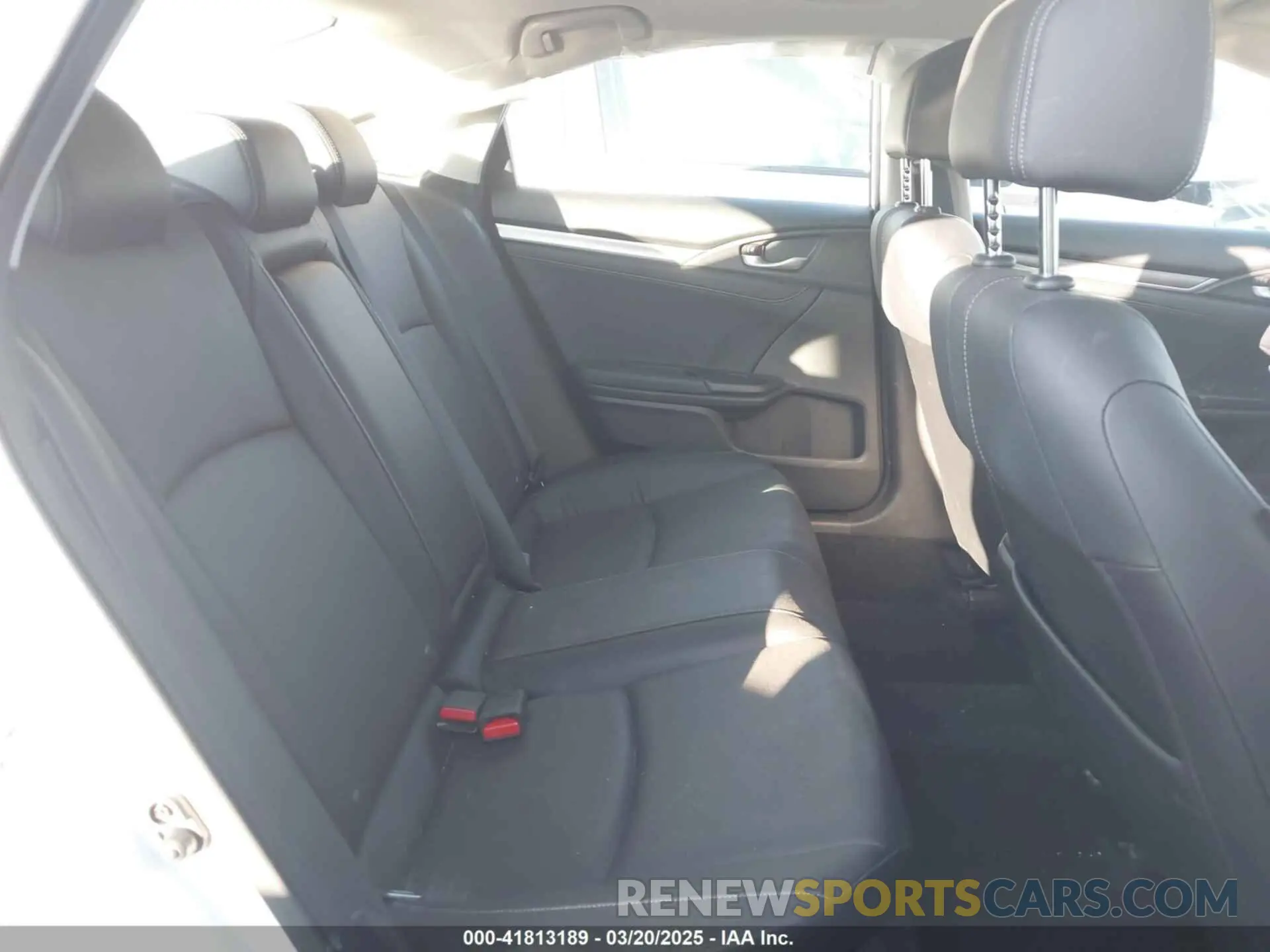 8 fotografías del automóvil dañado JHMFC1F73KX000966 HONDA CIVIC 2019