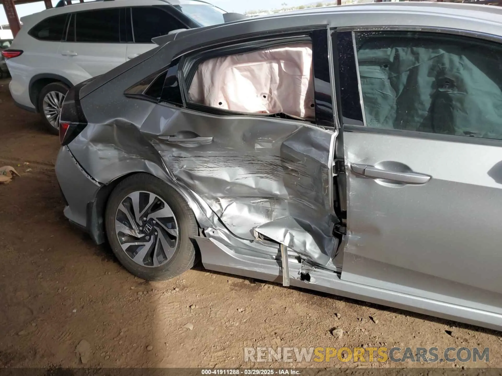 6 fotografías del automóvil dañado SHHFK7H30KU224805 HONDA CIVIC 2019