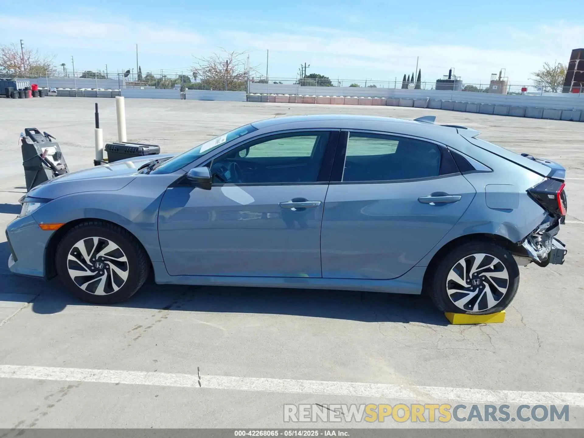 15 fotografías del automóvil dañado SHHFK7H32KU217449 HONDA CIVIC 2019