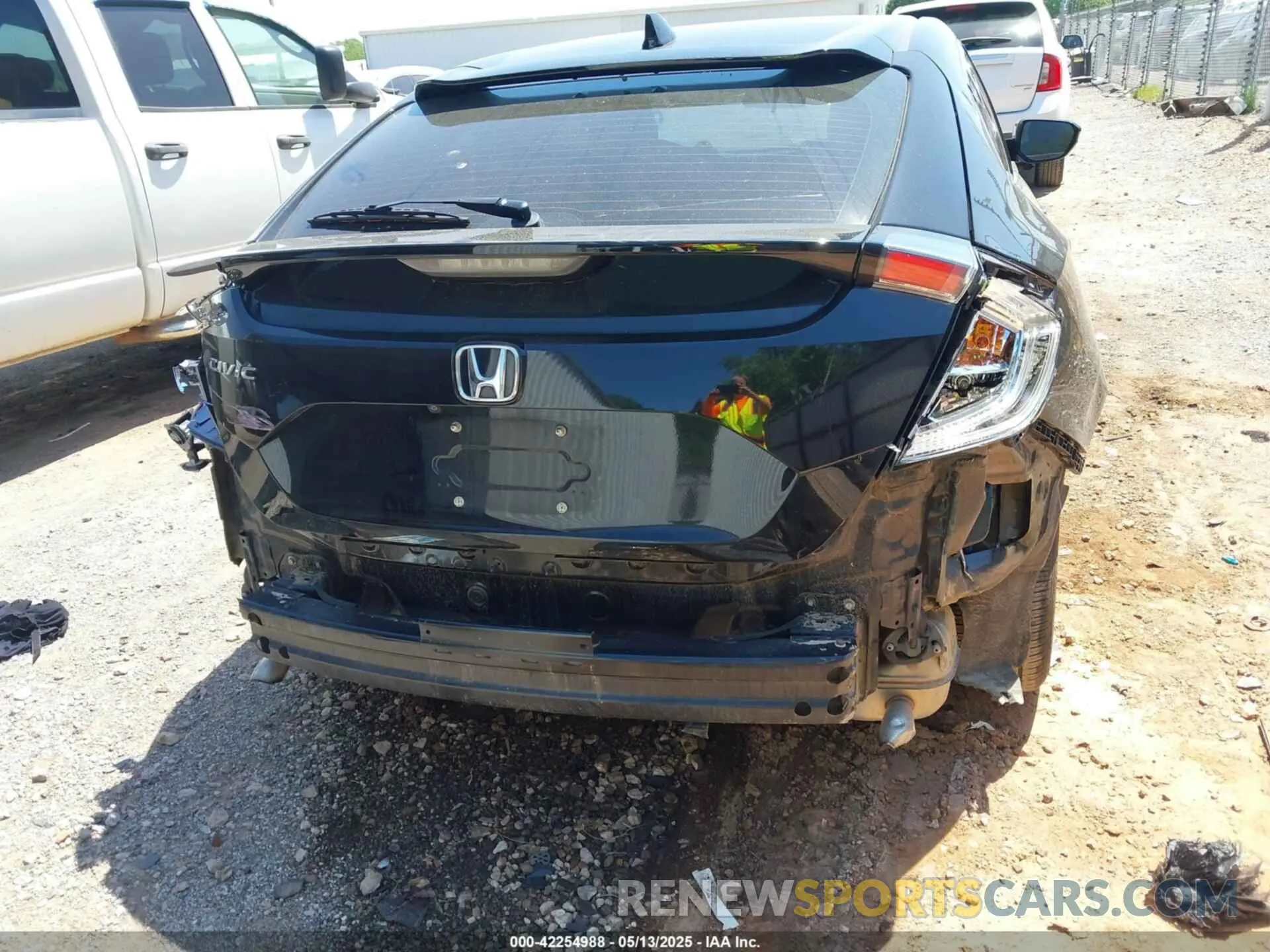17 fotografías del automóvil dañado SHHFK7H35KU227926 HONDA CIVIC 2019