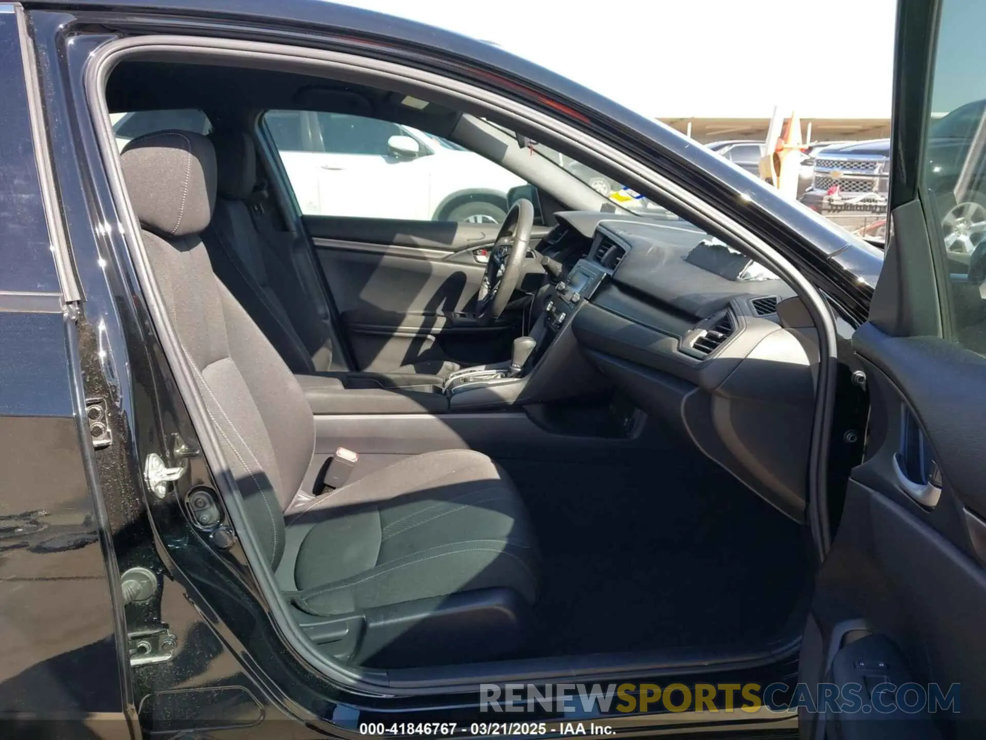 5 fotografías del automóvil dañado SHHFK7H37KU228365 HONDA CIVIC 2019