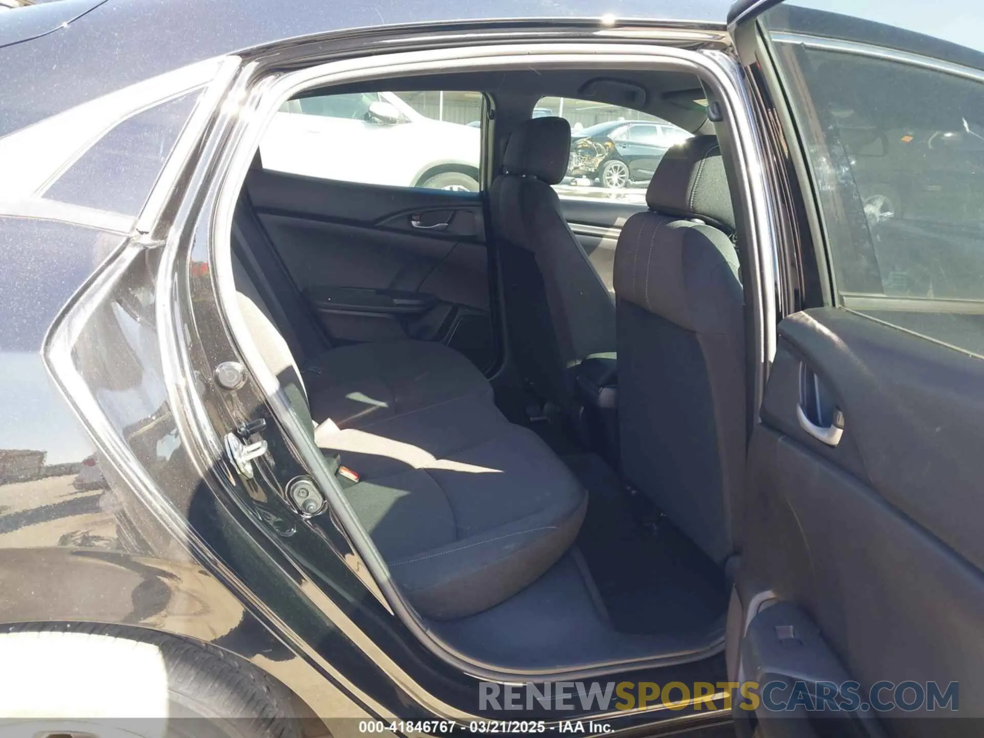 8 fotografías del automóvil dañado SHHFK7H37KU228365 HONDA CIVIC 2019