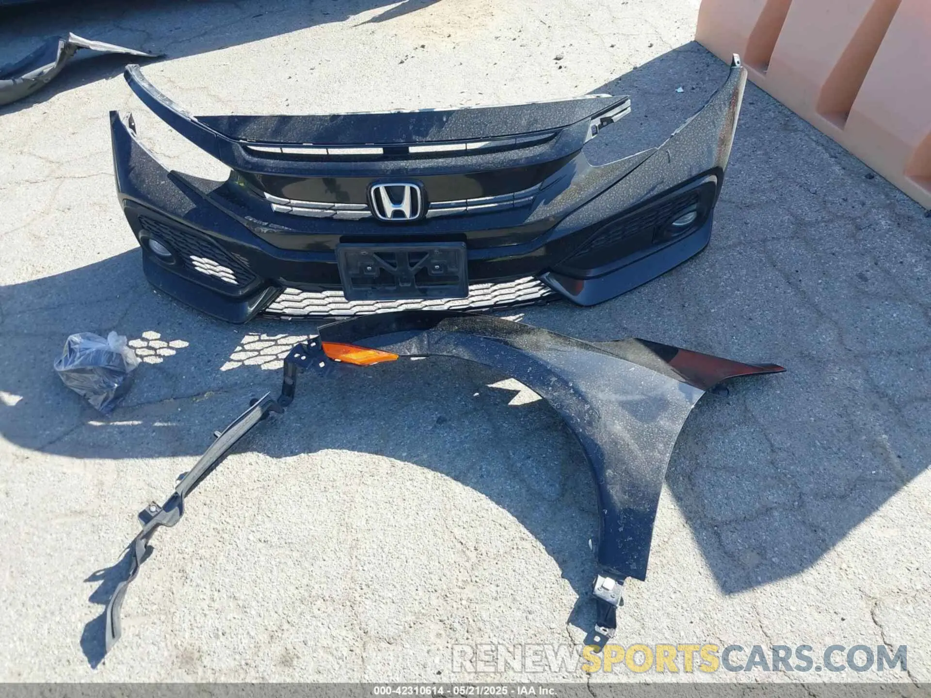 12 fotografías del automóvil dañado SHHFK7H40KU415472 HONDA CIVIC 2019