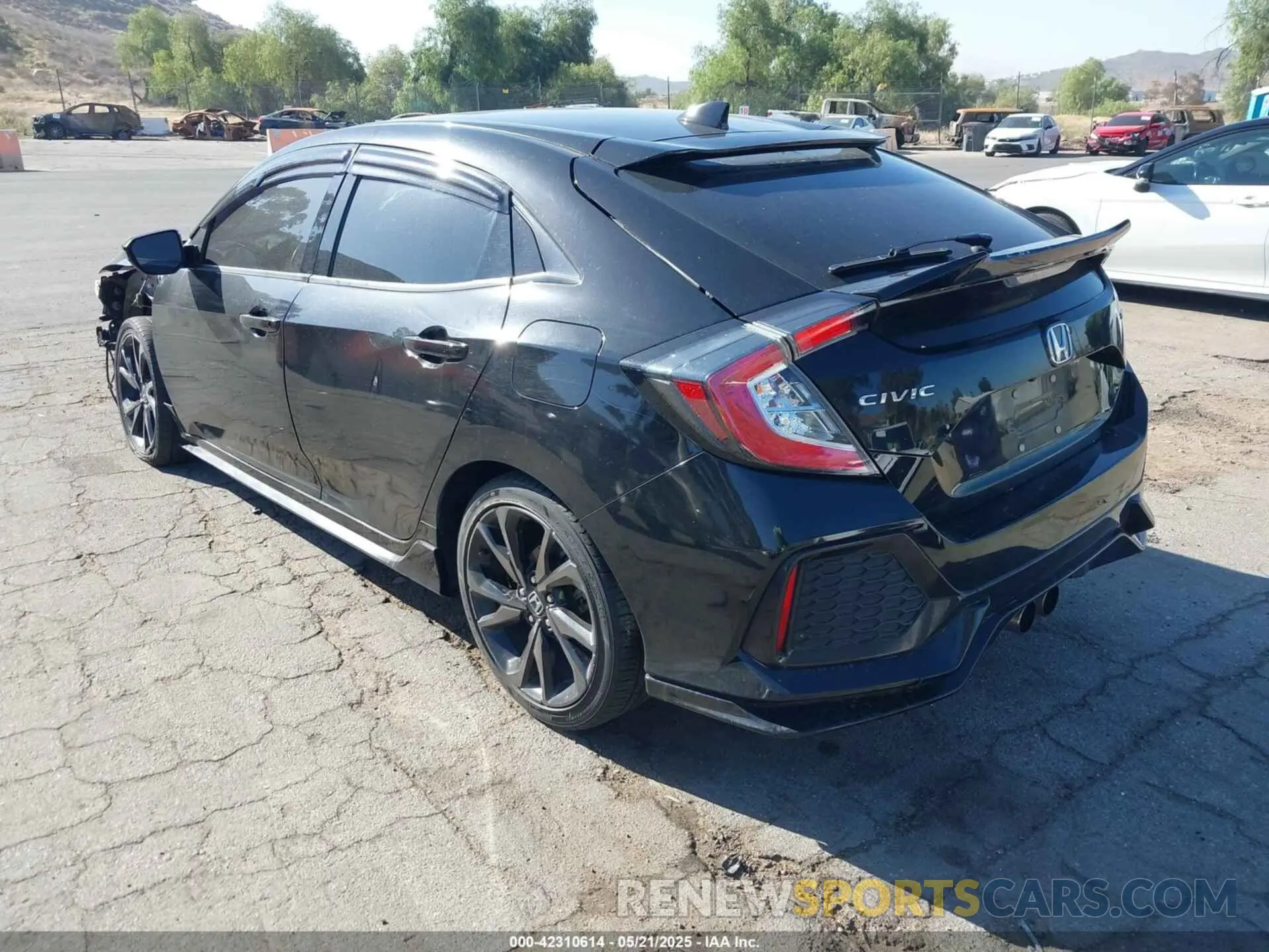 3 fotografías del automóvil dañado SHHFK7H40KU415472 HONDA CIVIC 2019