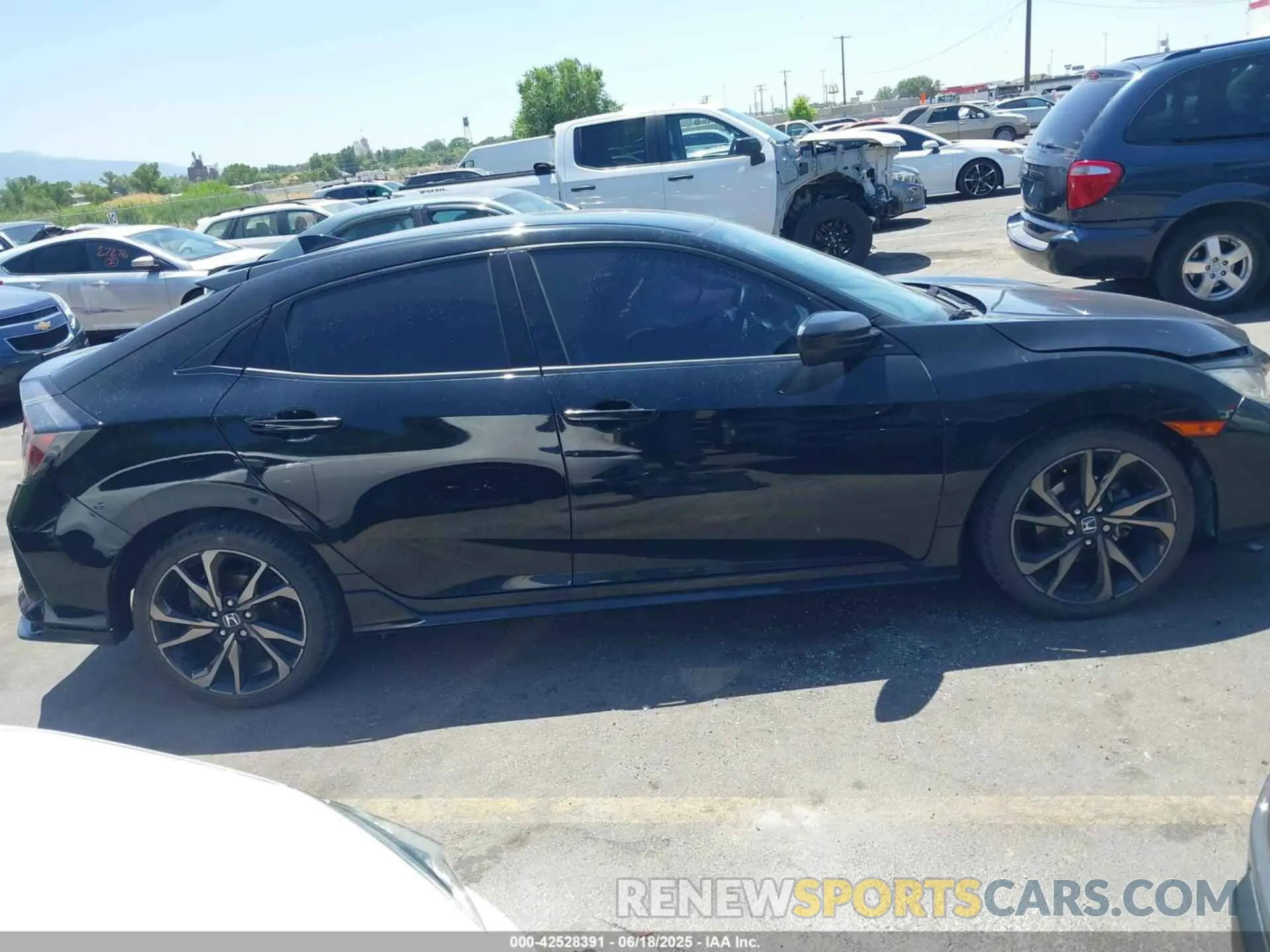 13 fotografías del automóvil dañado SHHFK7H43KU411898 HONDA CIVIC 2019