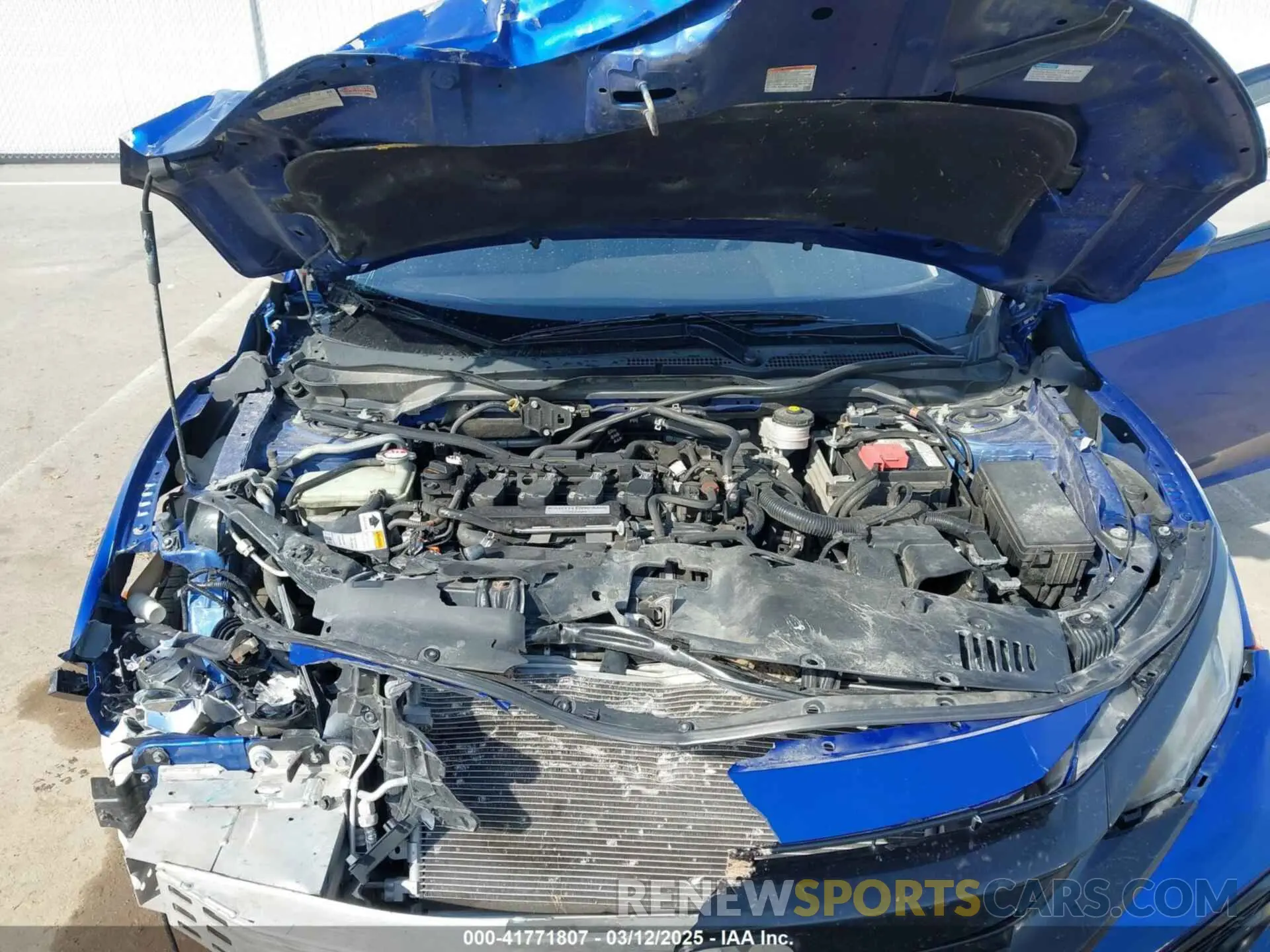10 fotografías del automóvil dañado SHHFK7H44KU209751 HONDA CIVIC 2019